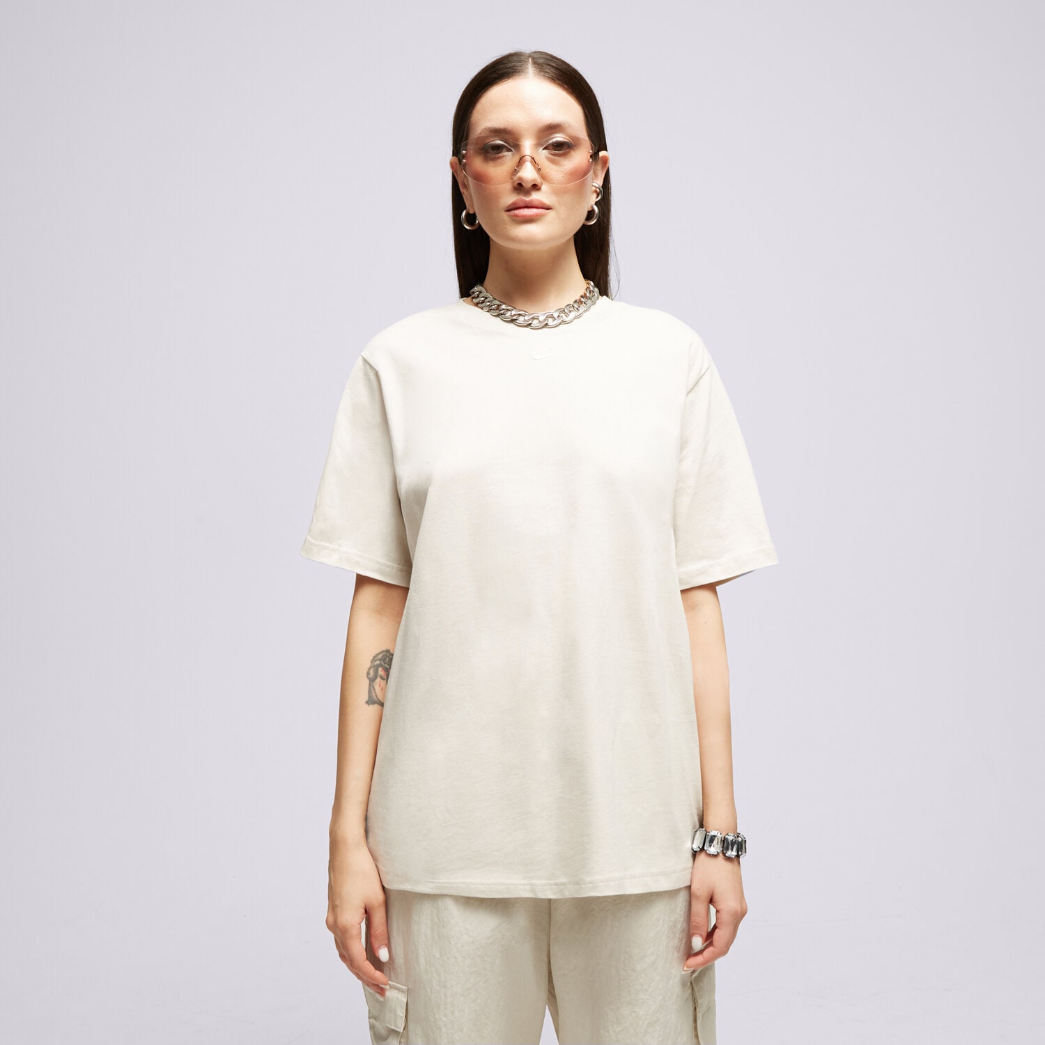 Ženska majica s kratkimi rokavi NIKE T SHIRT W NSW ESSNTL LBR FD4149-104 bela