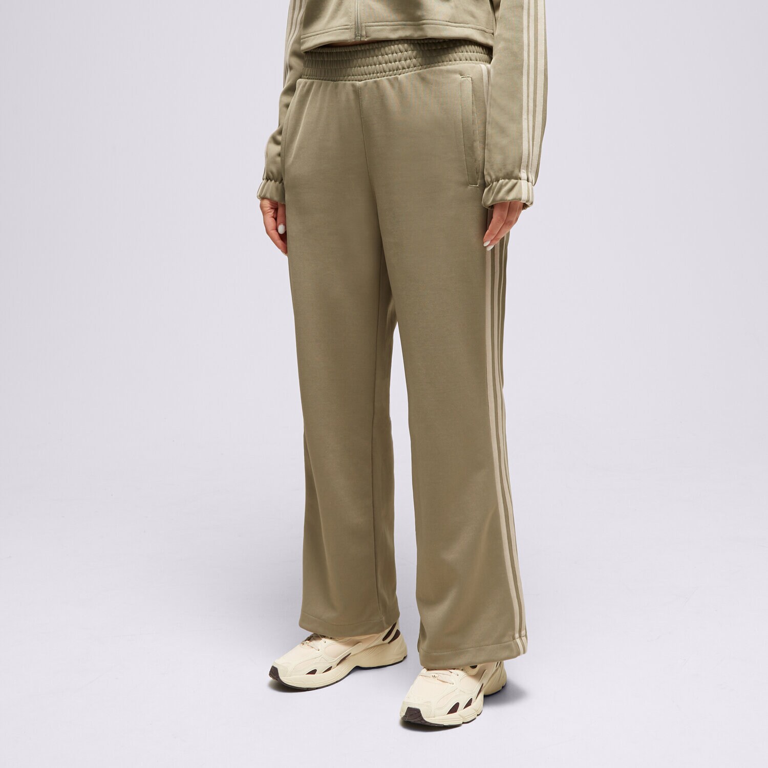 Ženske hlače ADIDAS HLAČE PANTS  IJ5227 siva
