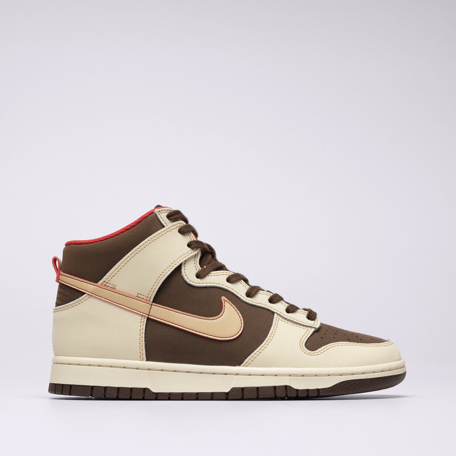 Moški superge NIKE DUNK HIGH RETRO SE FB8892-200 rjava