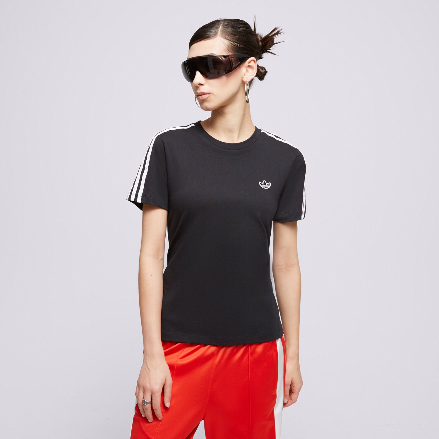 Ženska majica s kratkimi rokavi ADIDAS T-SHIRT GN3173 GN3173 črna