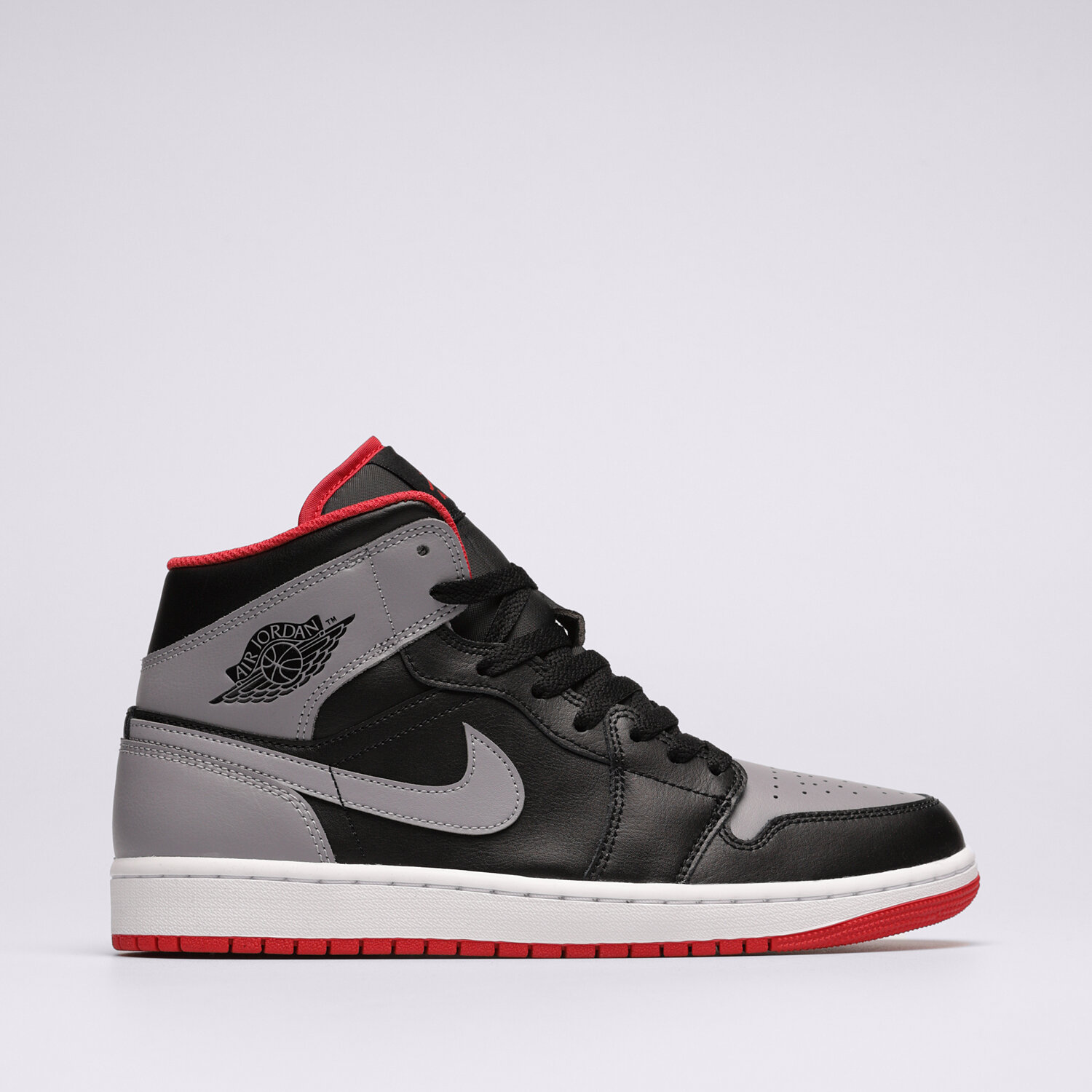 AIR JORDAN 1 MID DQ8426 006 Mo ki Barva rna Modne Superge Jordan evlji Spletna trgovina Sizeer.si