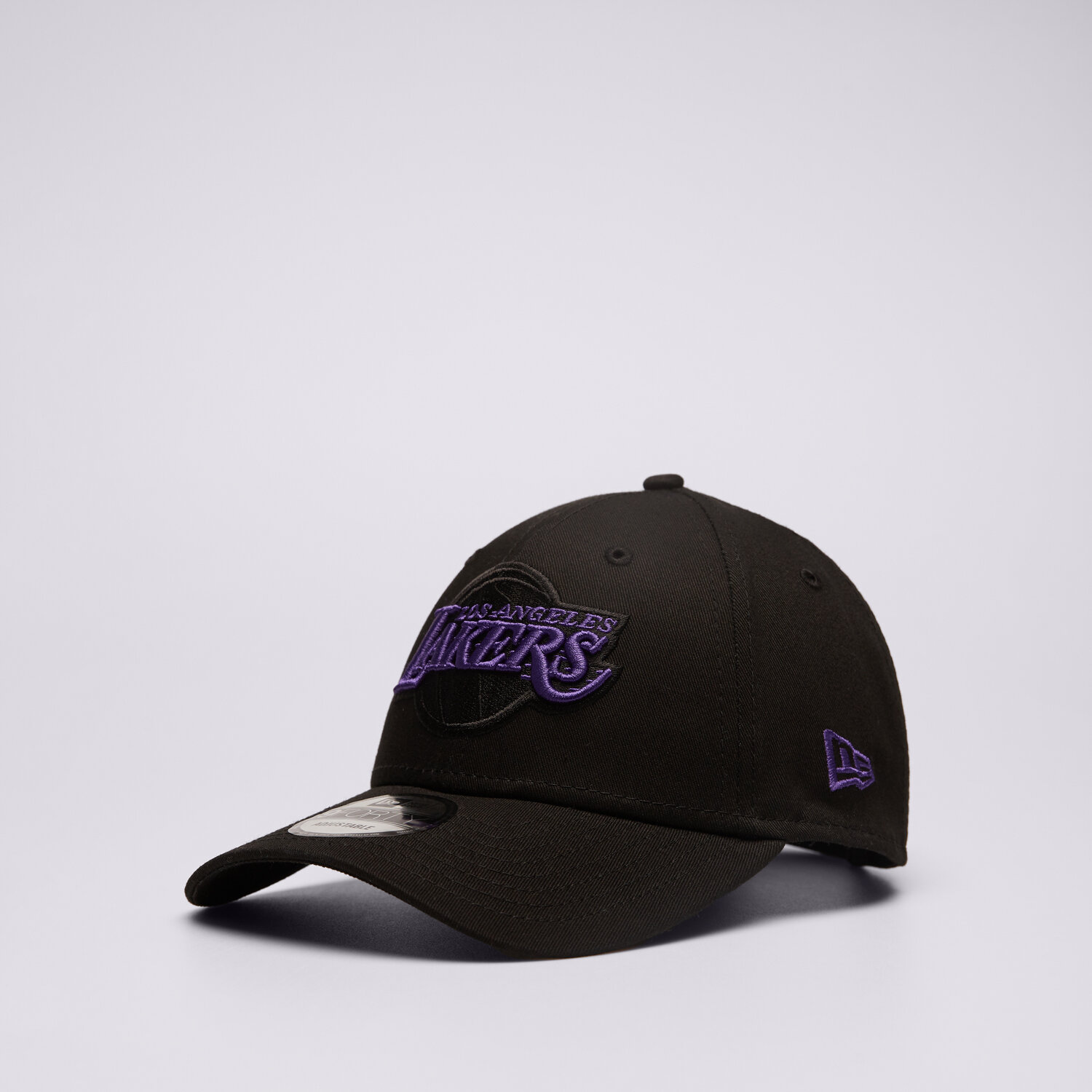 Ženska kapa s strešico NEW ERA KAPA SIDE PATCH 940 LAKERS LOS ANGELES LAKERS 60435127 črna