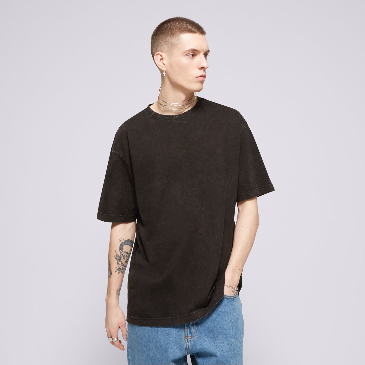 Moška majica s kratkimi rokavi CONFRONT T-SHIRT CONFRONT CF124TSM41002 črna