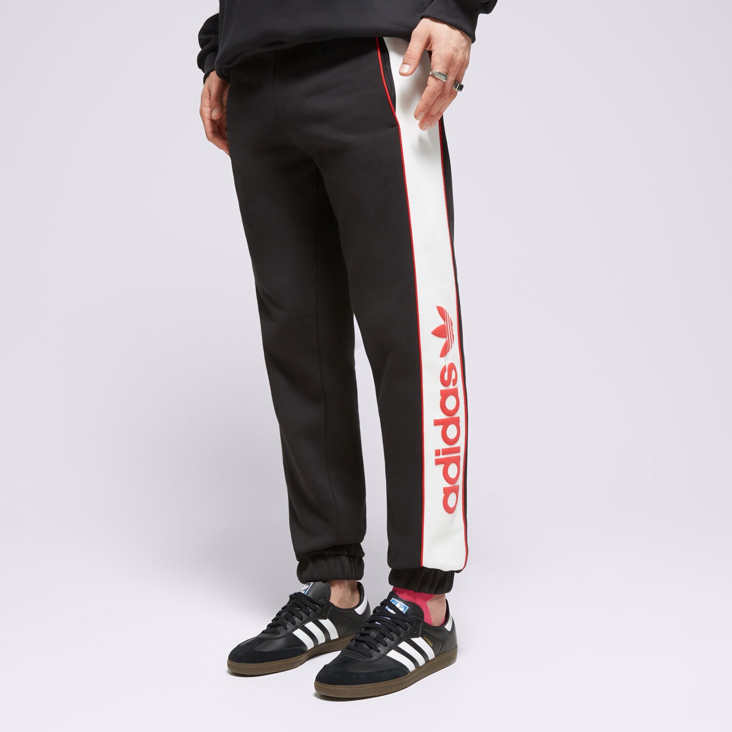 Moški hlače ADIDAS HLAČE ADIDAS NY PANT IT2441 črna