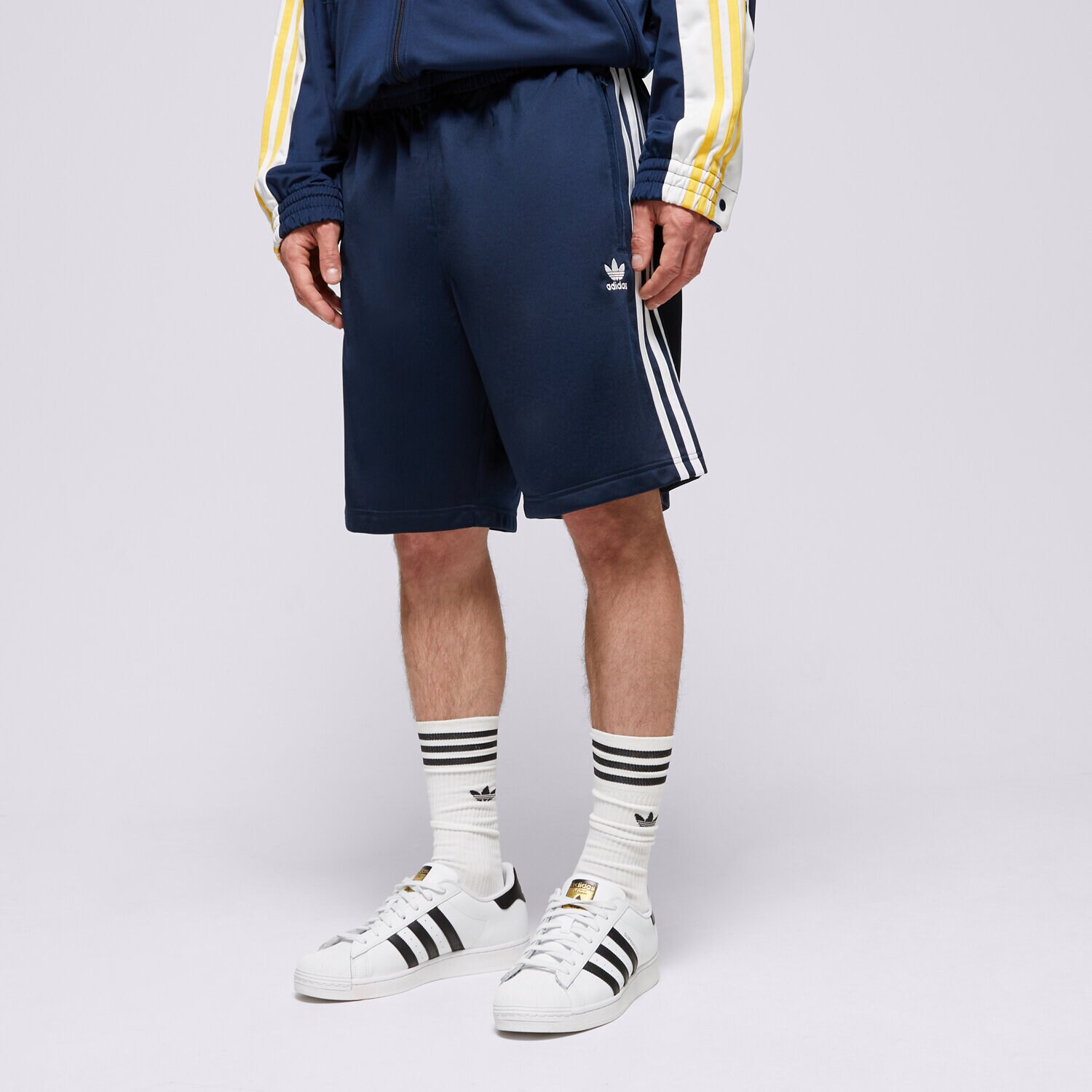 Moški kratke hlače ADIDAS KRATKE HLAČE FBIRD SHORT IM9422 mornarsko modra