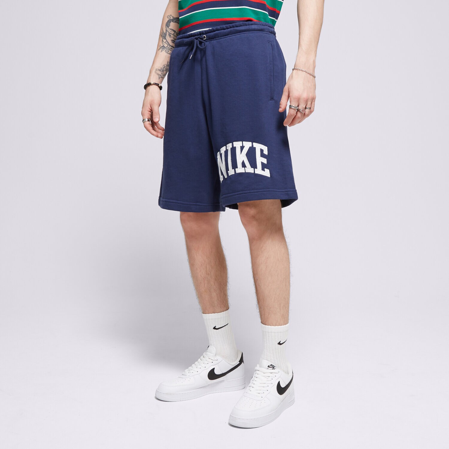 Moški kratke hlače NIKE KRATKE HLAČE M NK CLUB FT SHORT APLQ ARCH FQ4092-410 mornarsko modra