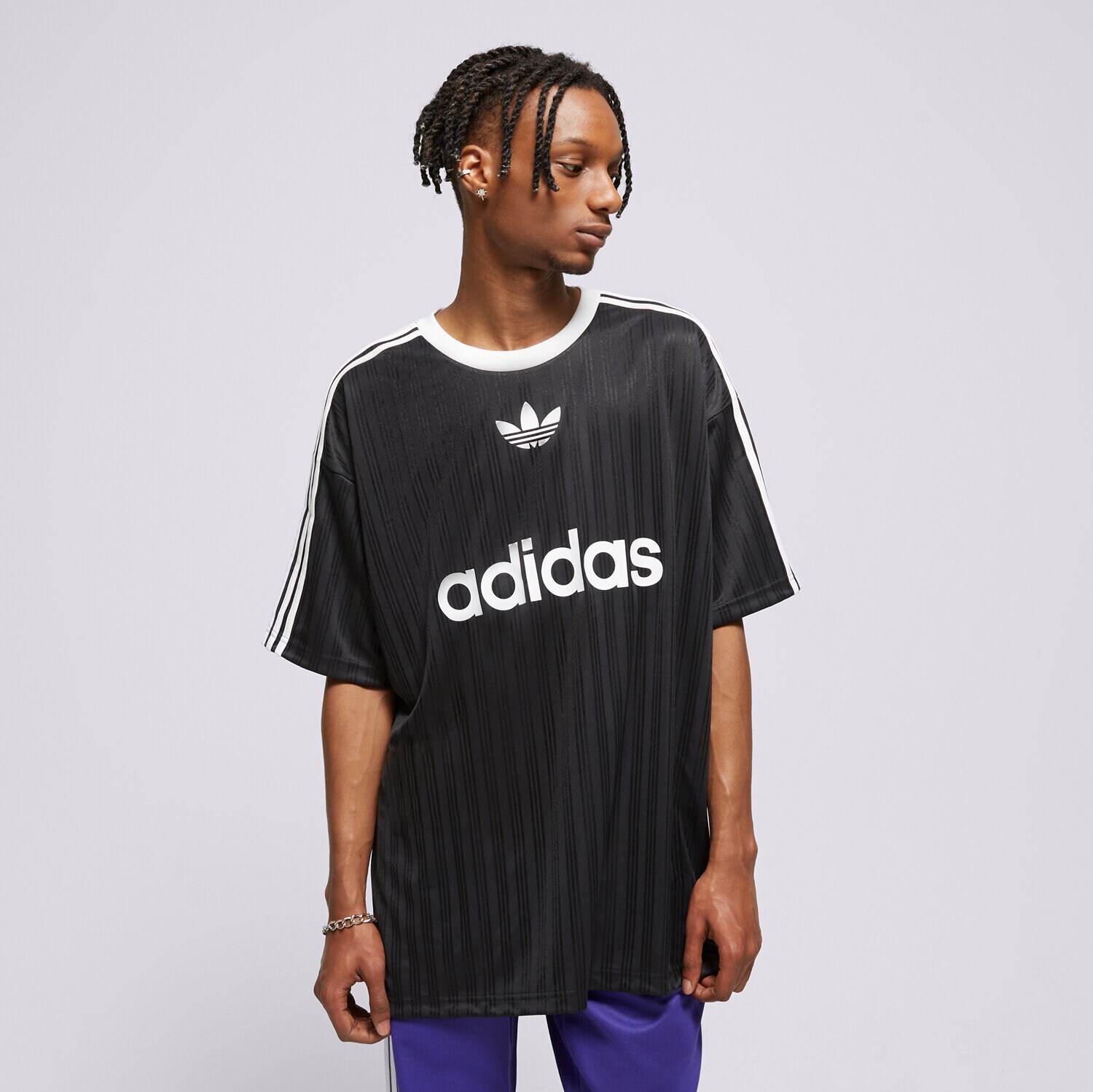Moška majica s kratkimi rokavi ADIDAS T-SHIRT ADICOLOR POLY T IU2341 črna