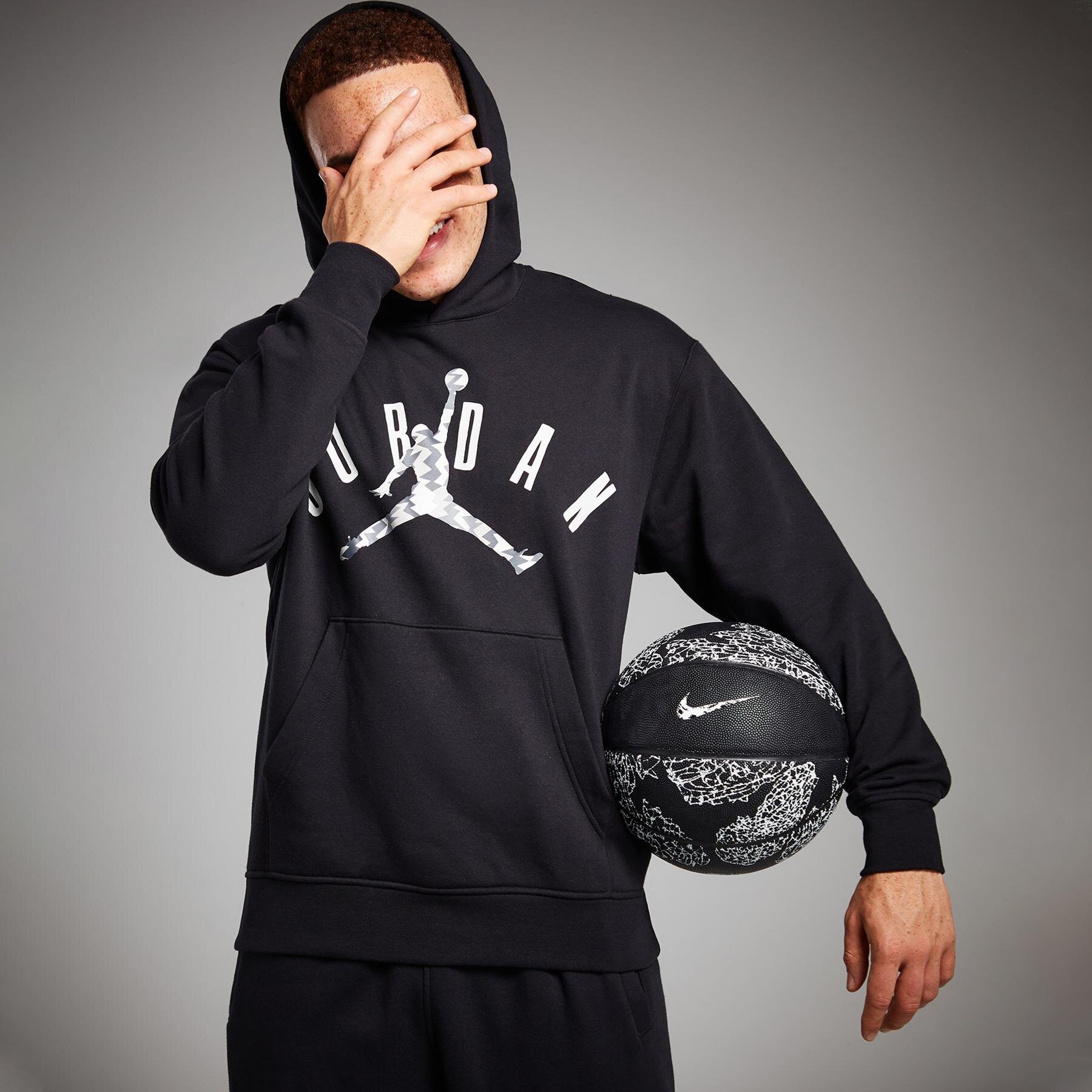 Moški pulover JORDAN JOPICA S KAPUCO M J FLT MVP HBR FLC PO FD7415-010 črna