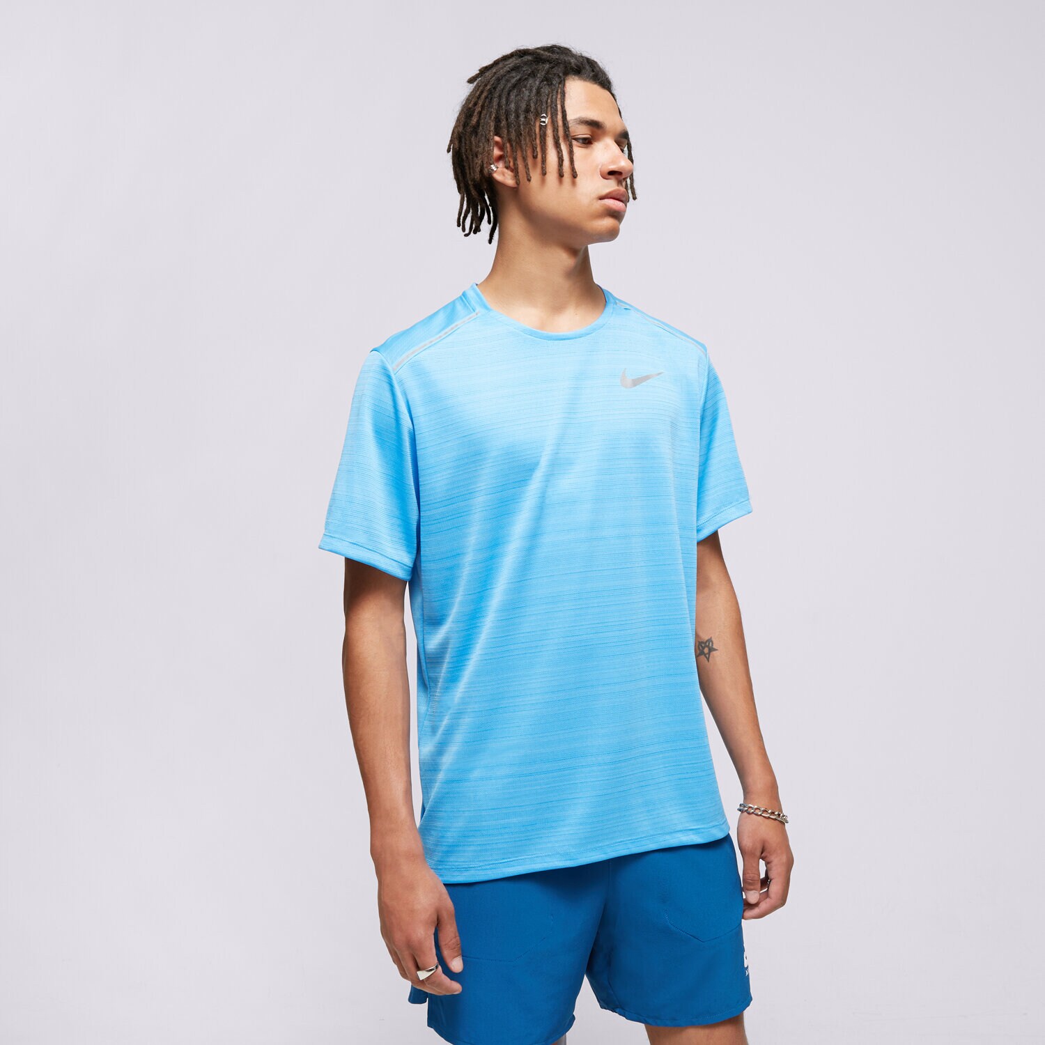 Moška majica s kratkimi rokavi NIKE T-SHIRT M NK DF MILER SS RUNNING FZ4782-412 modra