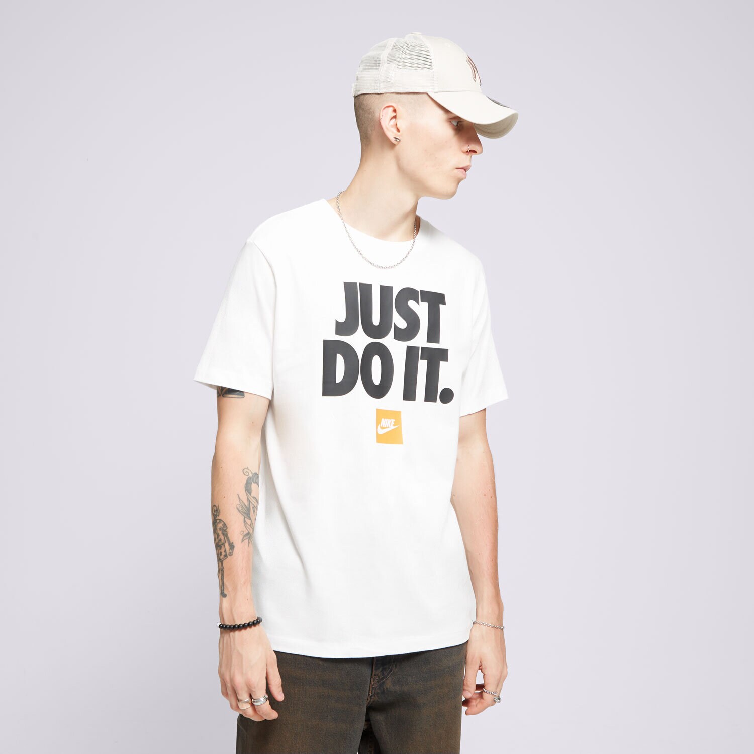 Moška majica s kratkimi rokavi NIKE T-SHIRT M NSW TEE FRAN JDI VERBIAGE DZ2989-100 bela