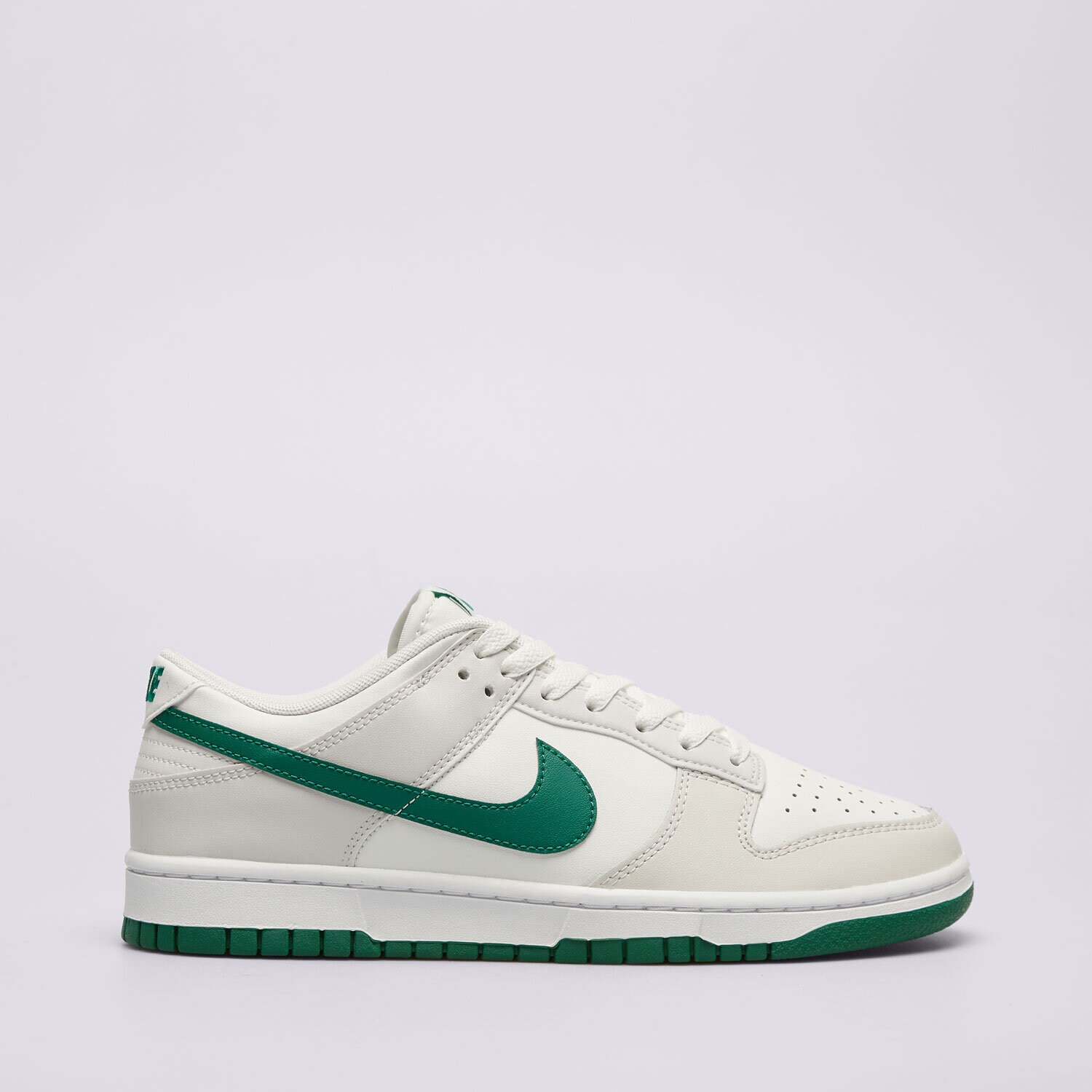 Moški superge NIKE DUNK LOW RETRO DV0831-107 bela