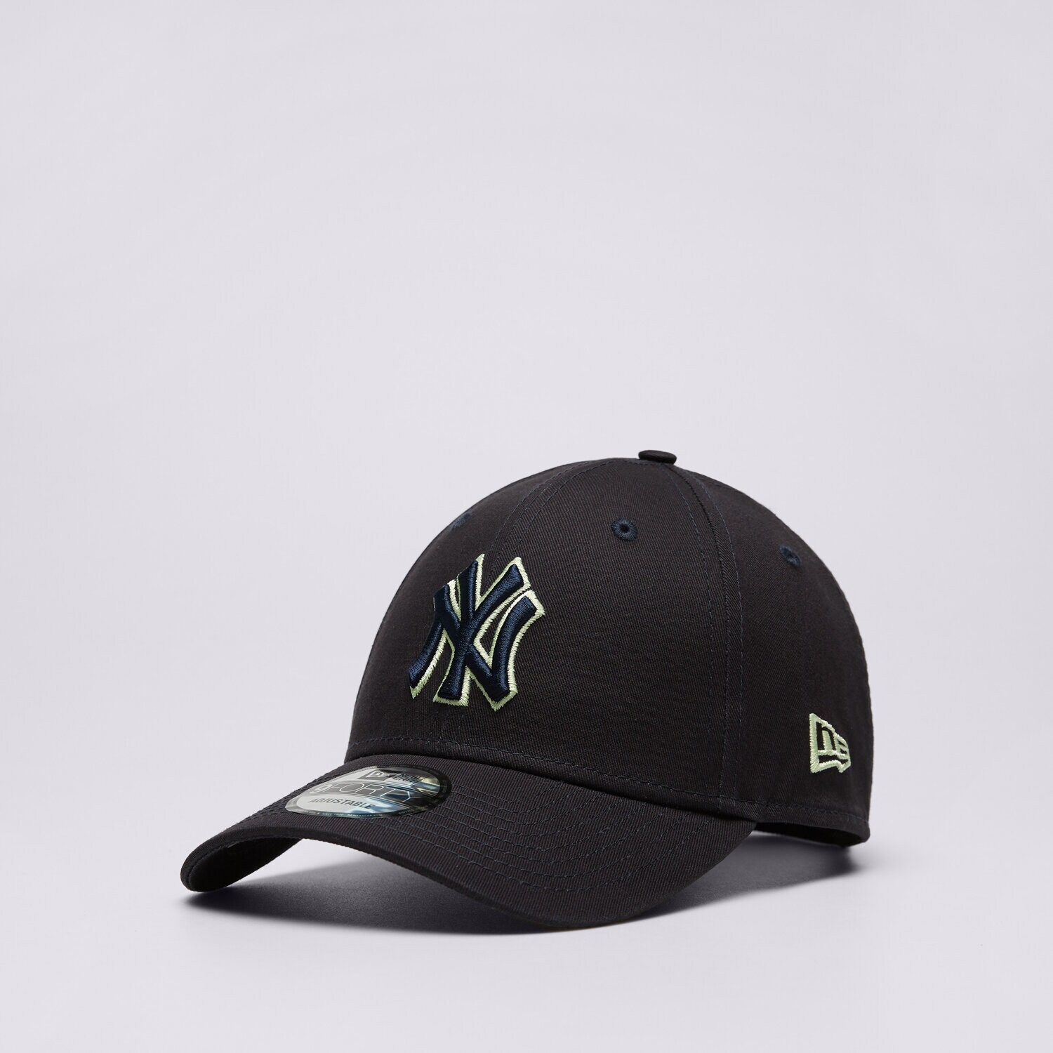 Moška kapa s strešico NEW ERA KAPA OUTLINE 940 NYY NEW YORK YANKEES NVYCMA 60565115 mornarsko modra