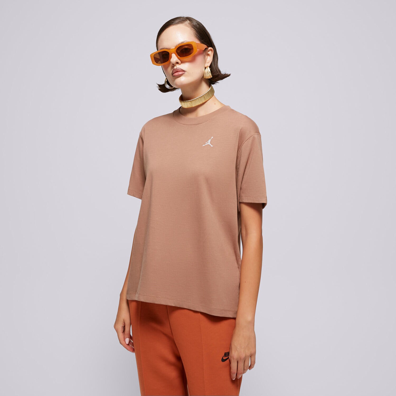 Ženska majica s kratkimi rokavi T SHIRT W JORDAN ESSEN GF TEE CORE 23 FN4500-256 rjava