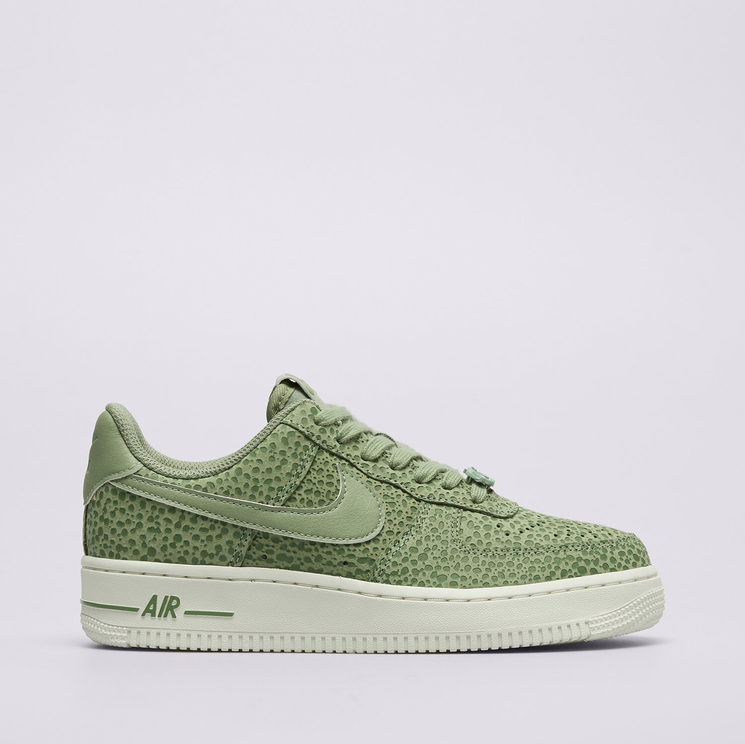 Ženske superge NIKE W AIR FORCE 1 '07 PRM FV6519-200 zelena