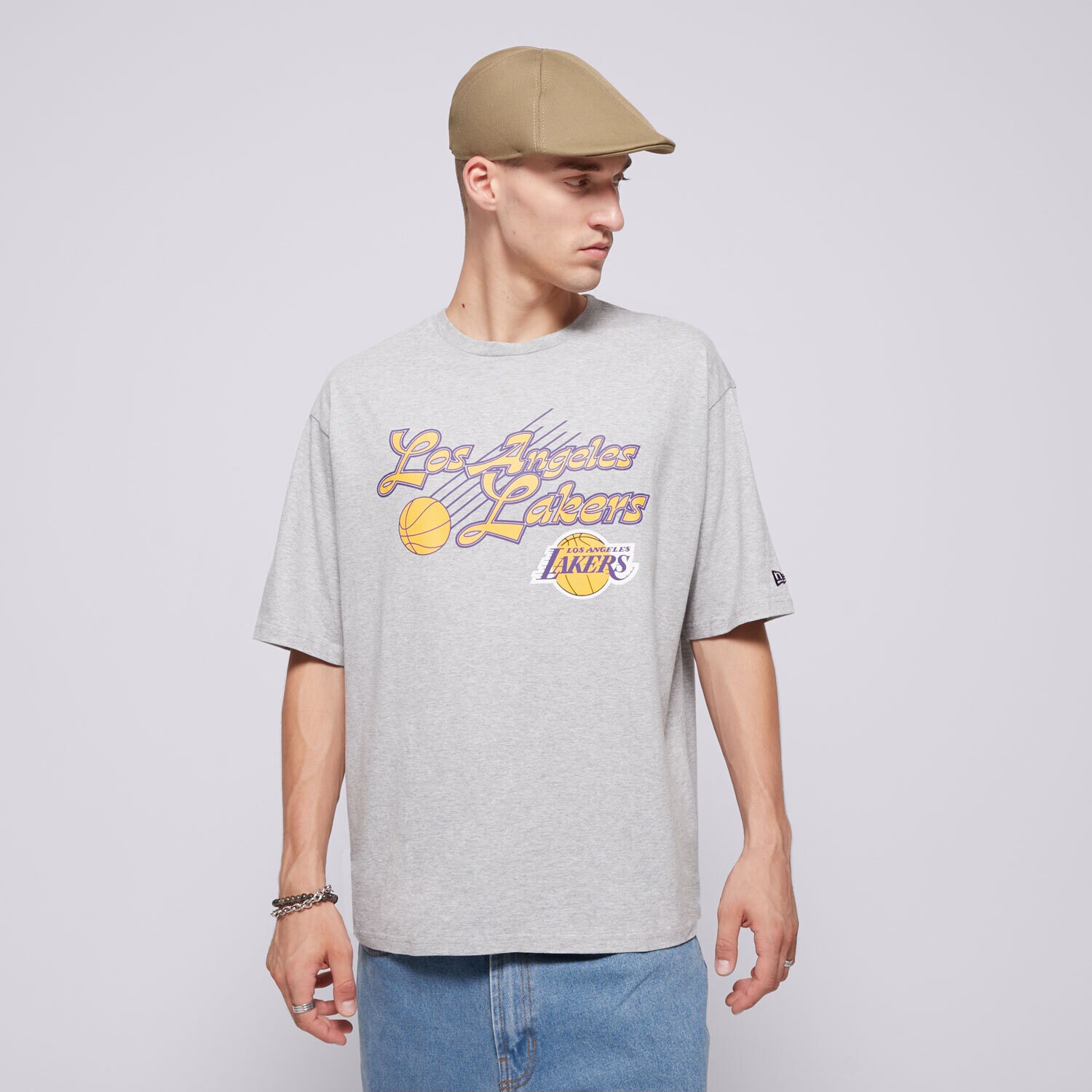 Moška majica s kratkimi rokavi NEW ERA T-SHIRT NBA SCRIPT OS LAKERS LOS ANGELES LAKERS HGRC 60564788 siva