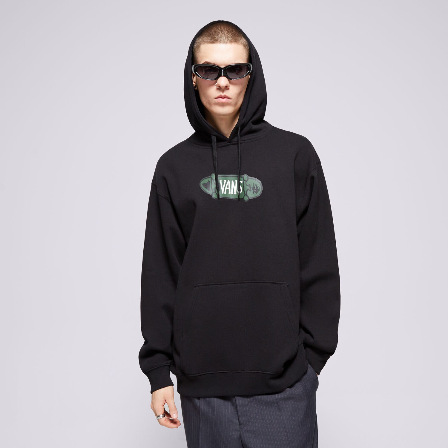Moški pulover VANS JOPICA S KAPUCO SKATER LOOSE PO VN000KU3BLK črna