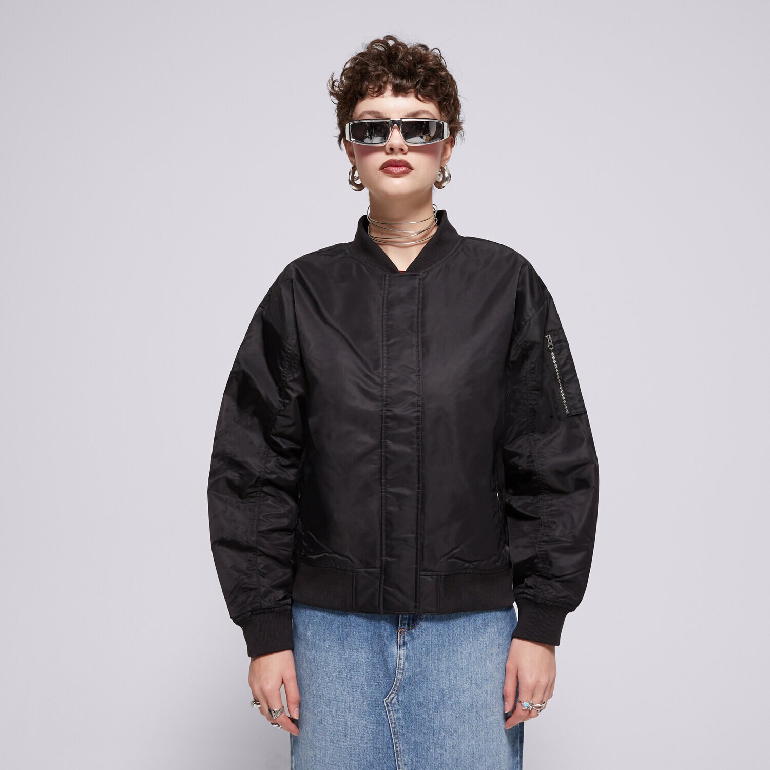 Ženska zimska jakna VANS JAKNA BENNETT BOMBER VN000HJFBLK črna