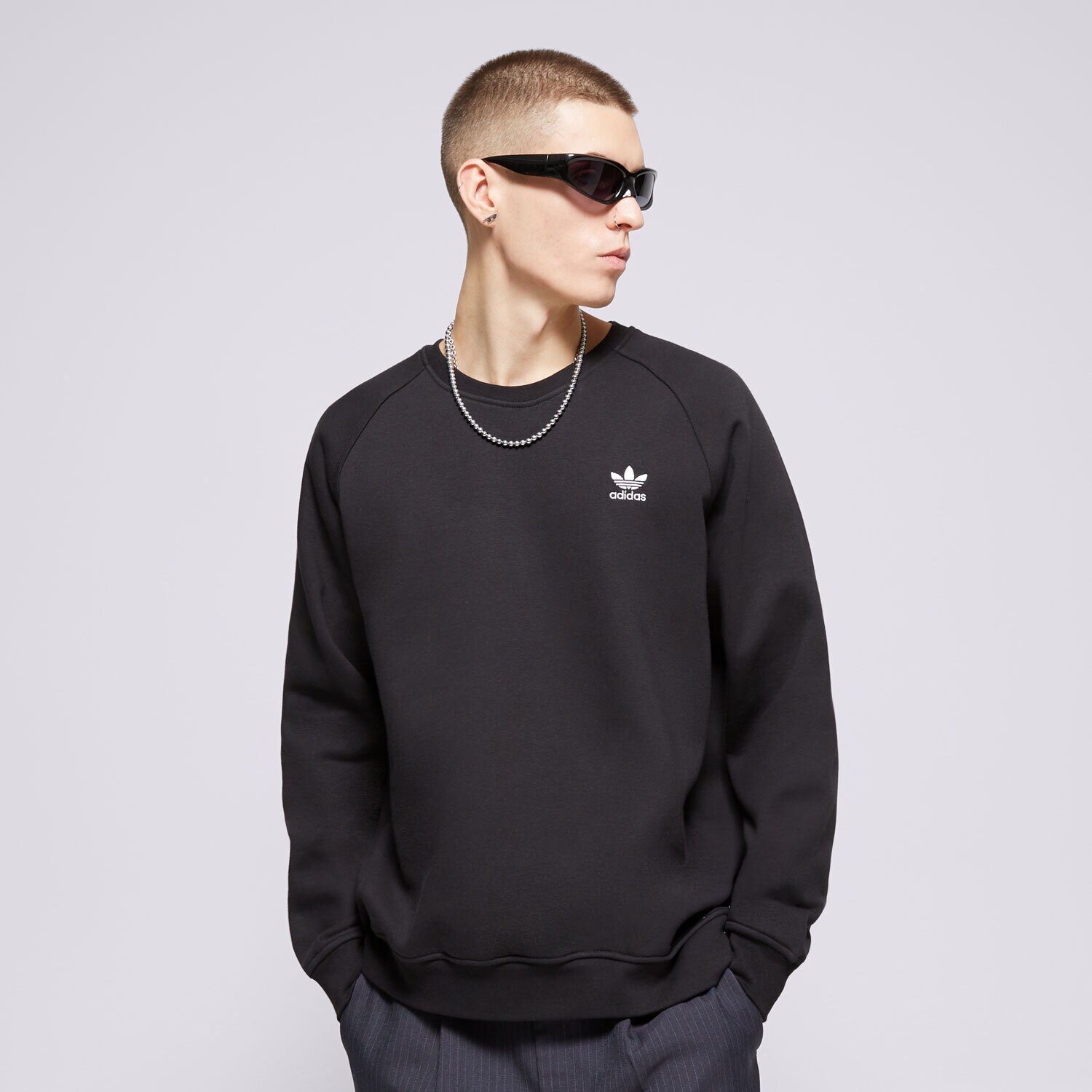 Moški pulover ADIDAS JOPICA ESS CREW IY4932 črna