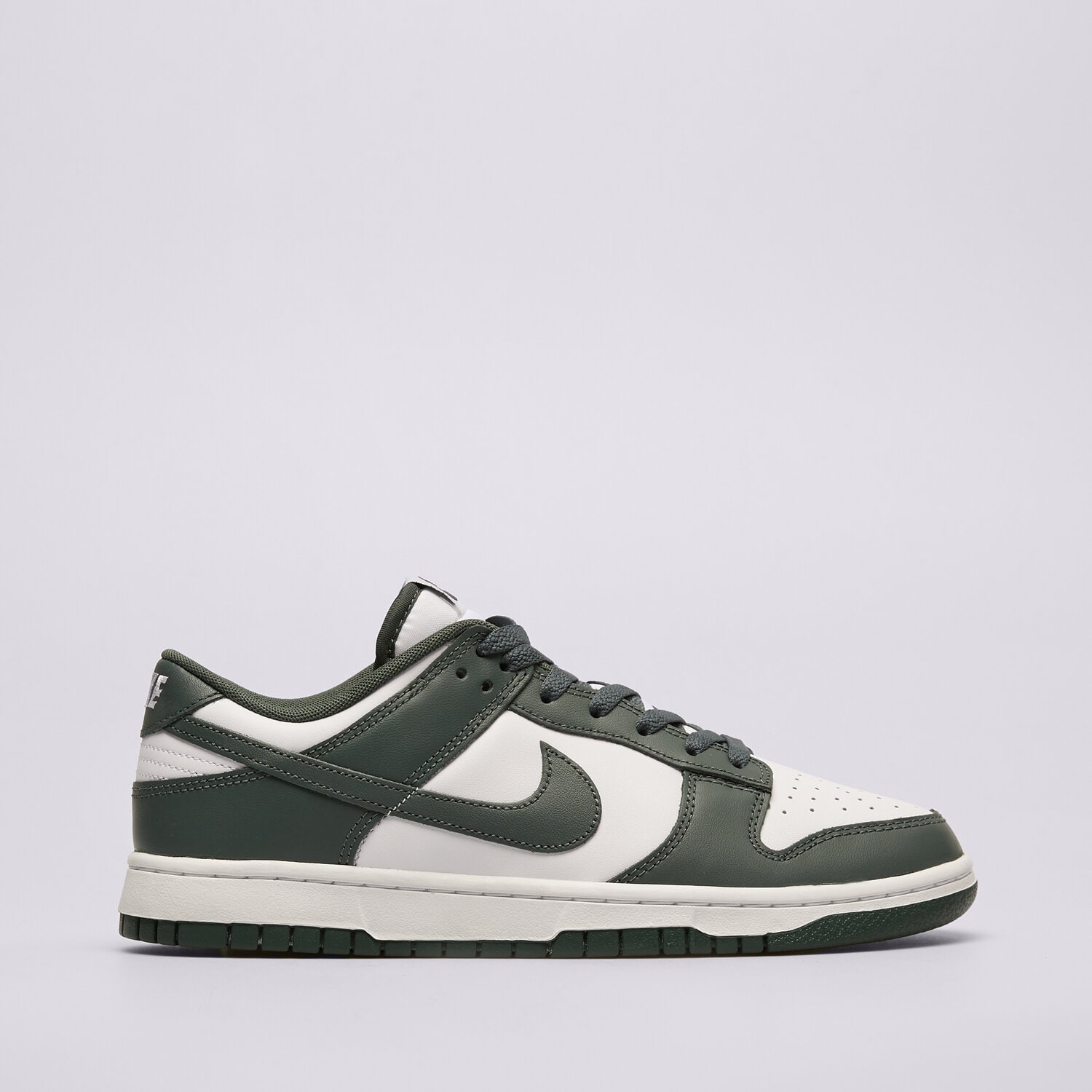 Moški superge NIKE DUNK LOW RETRO DV0833-111 zelena