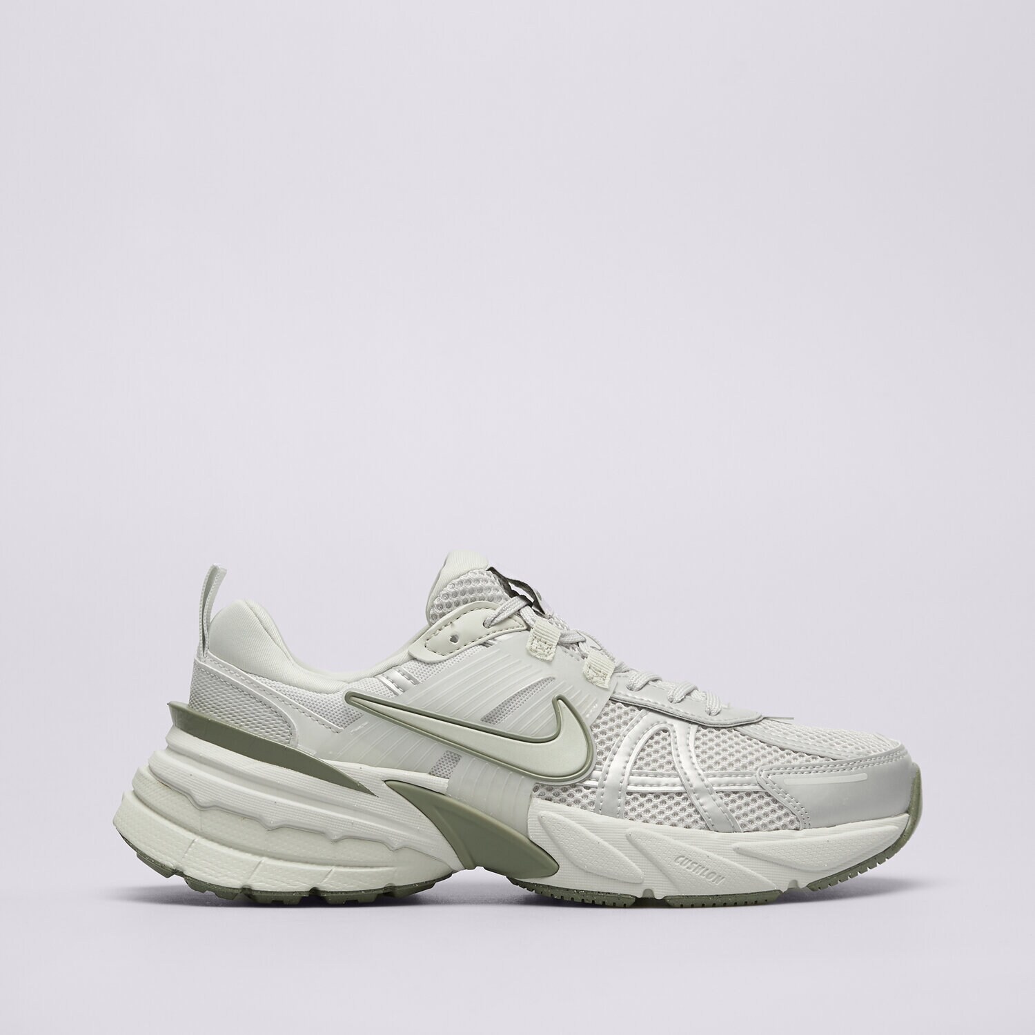 Ženske superge NIKE V2K RUN  FD0736-006 bela