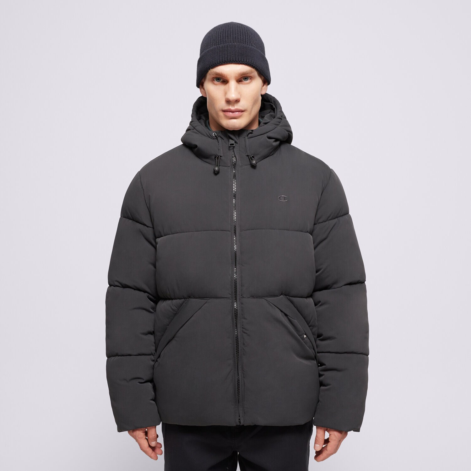 Moška zimska jakna CHAMPION JAKNA ZIMSKA HOODED JACKET 220347ES503 črna