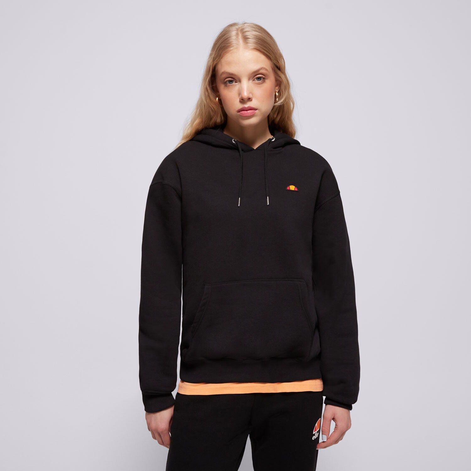 Ženski pulover ELLESSE JOPICA S KAPUCO GIULOS OH HOODY BLK SMG22039011 črna