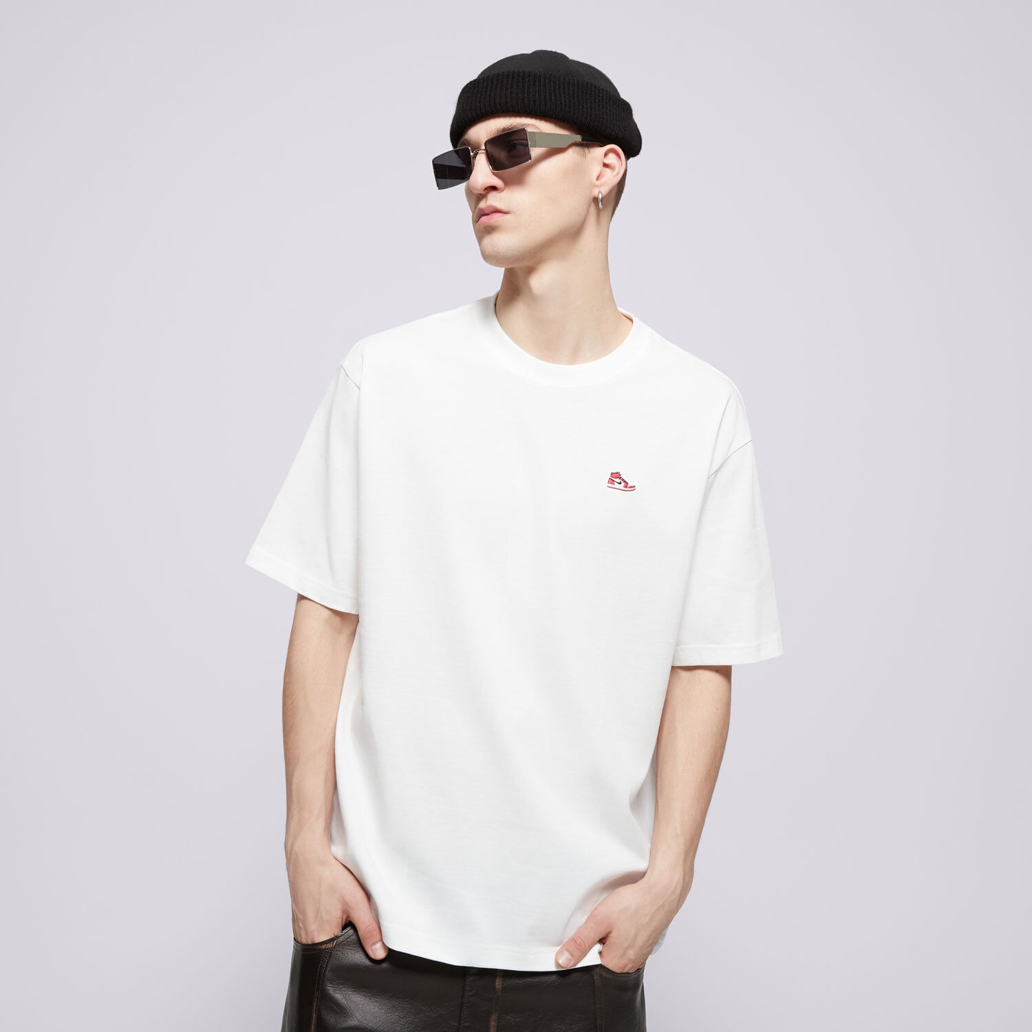 Moška majica s kratkimi rokavi JORDAN T-SHIRT M J BRND BR SNKR PCH SS CRW HJ2326-100 bela