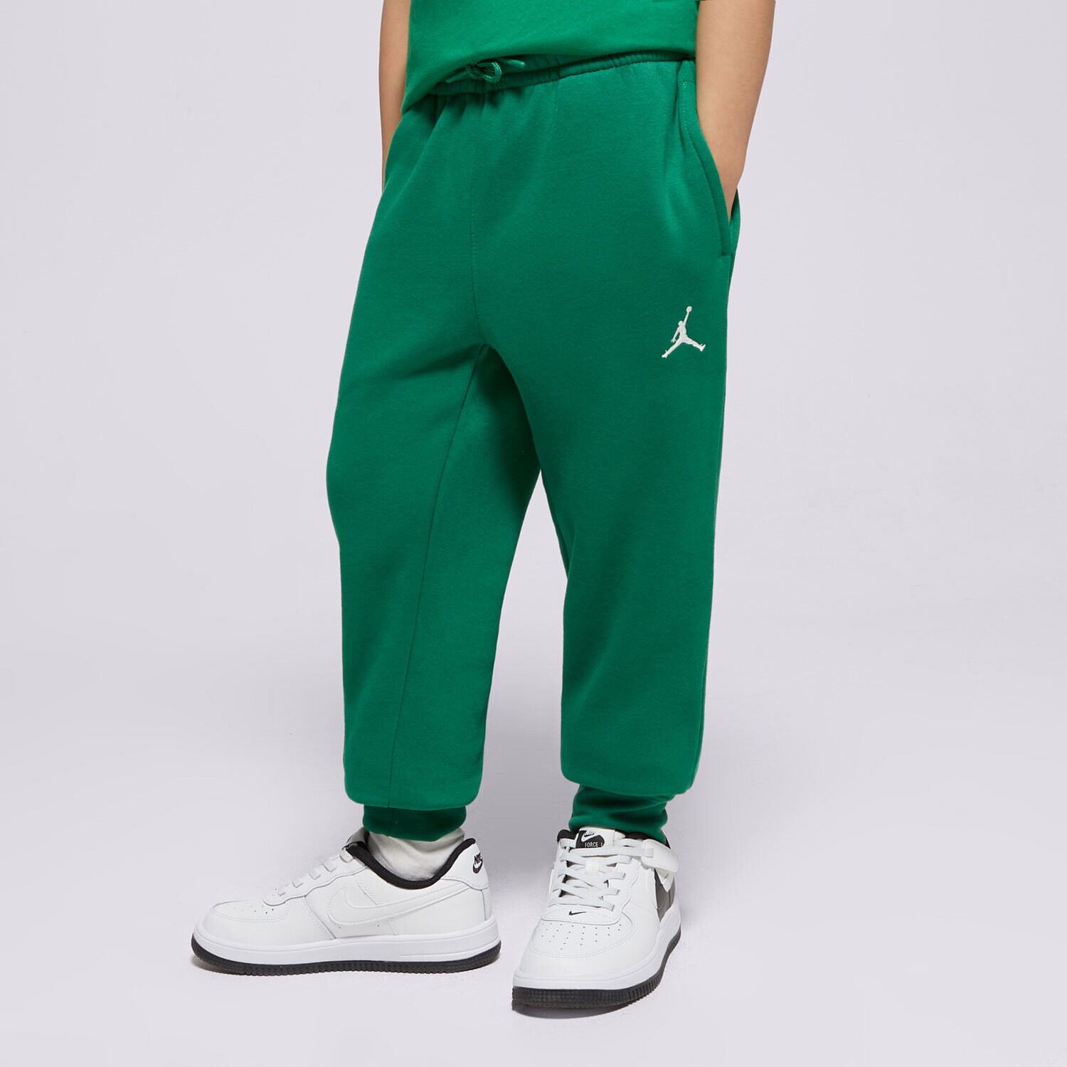 Otroški hlače JORDAN HLAČE JDB JDB MJ BROOKLYN FLC ESS PA BOY 9BD234-E1P zelena
