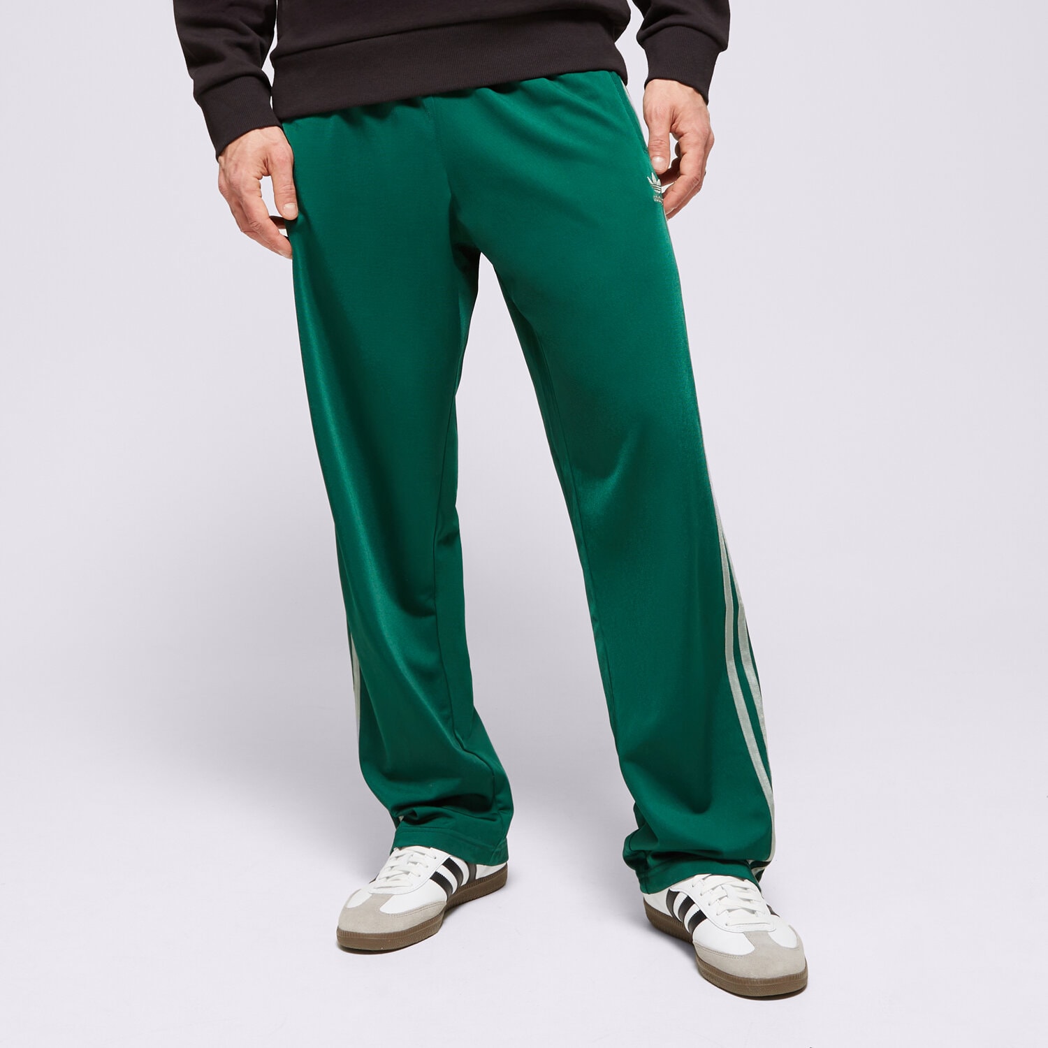 Moški hlače ADIDAS HLAČE FIREBIRD TP JP2539 zelena