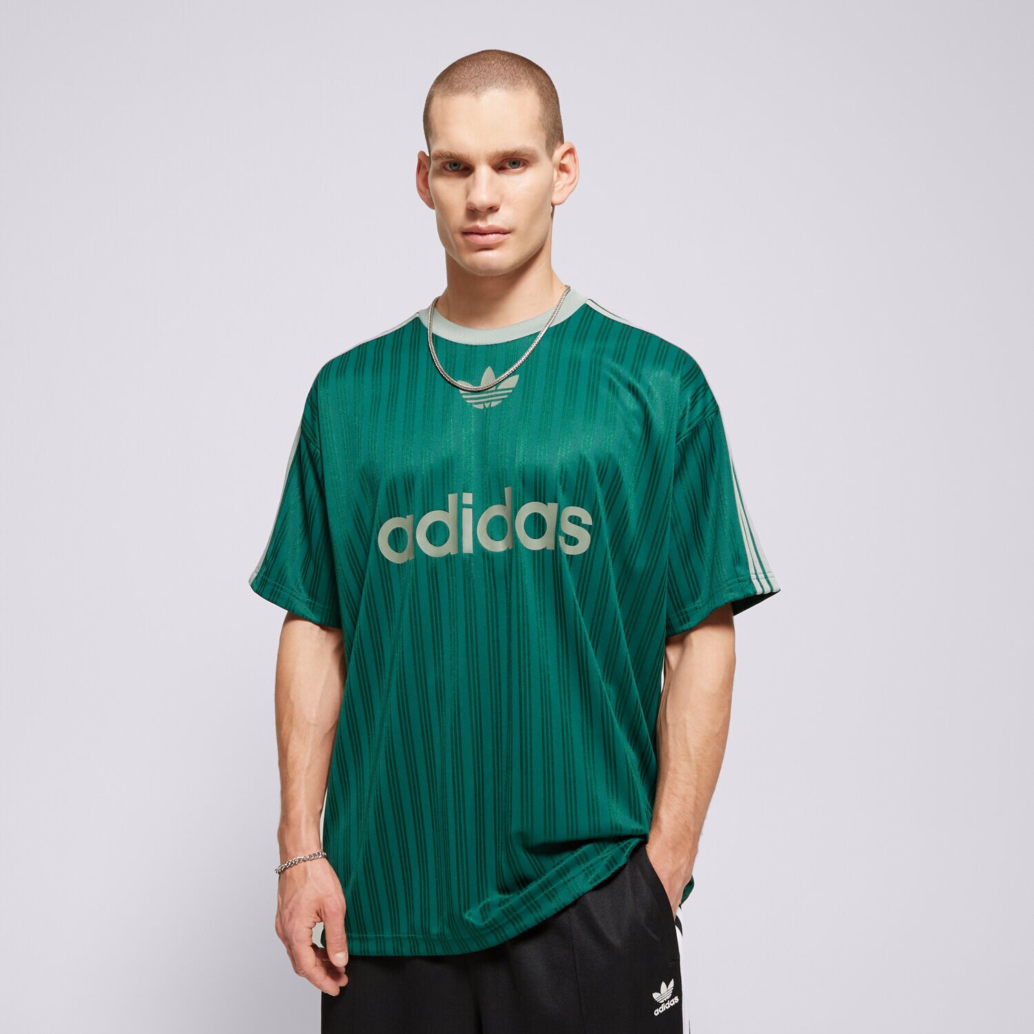 Moška majica s kratkimi rokavi ADIDAS T-SHIRT ADICOLOR POLY T JP1028 zelena