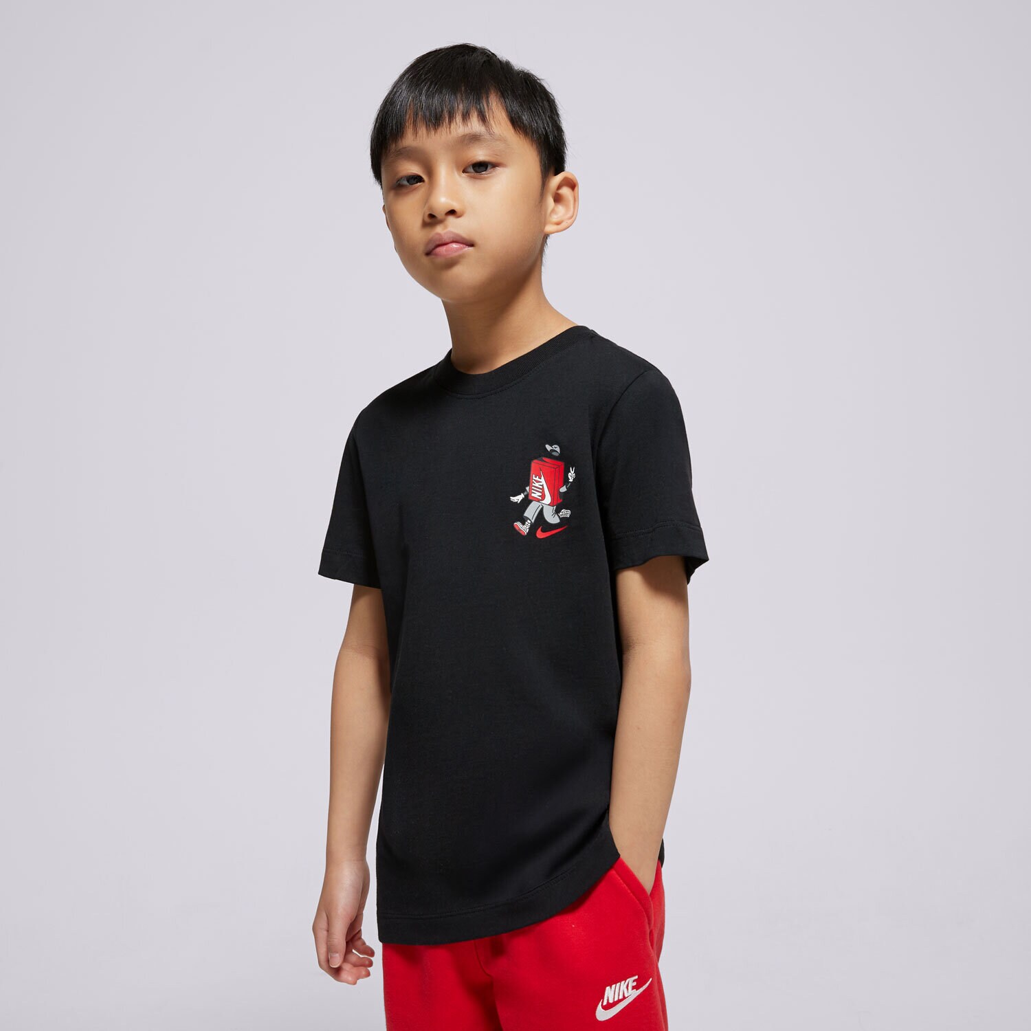 Otroška majica s kratkimi rokavi NIKE T-SHIRT K NSW TEE BOXY 1 JDI MUSIC BOY HM5660-010 črna