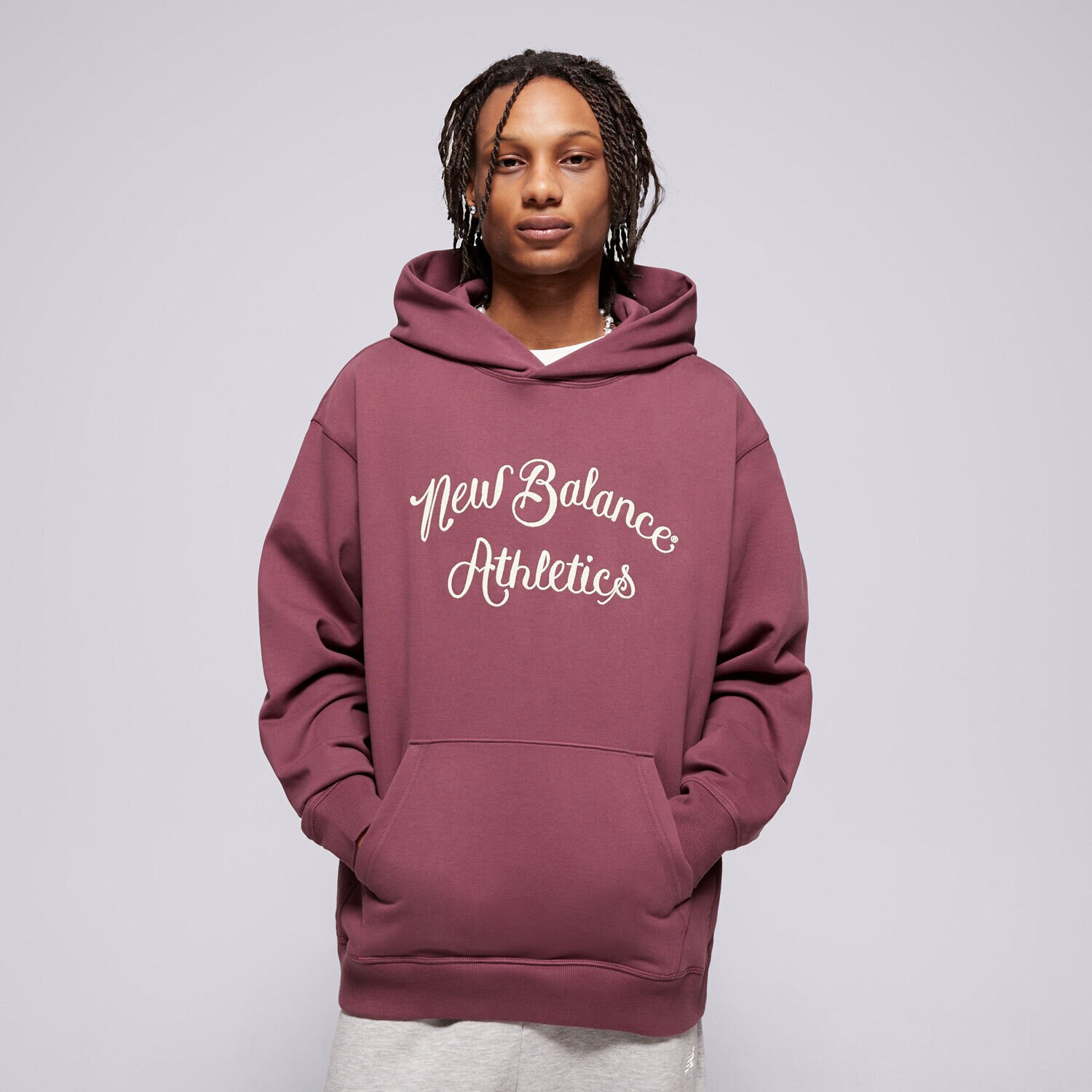 Moški pulover NEW BALANCE JOPICA S KAPUCO ATHLETICS RELAXED LEAGUE HOODIE MT51935FDP bordo