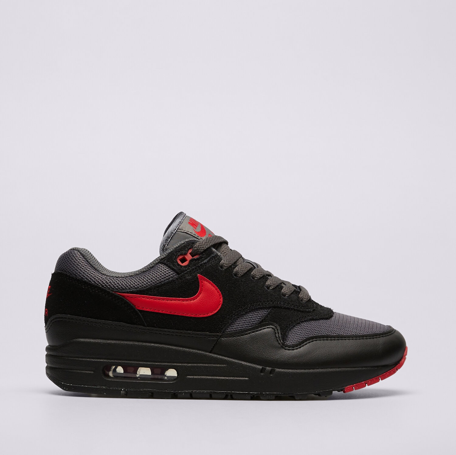 Moški superge NIKE AIR MAX 1 ESS FZ5808-008 črna