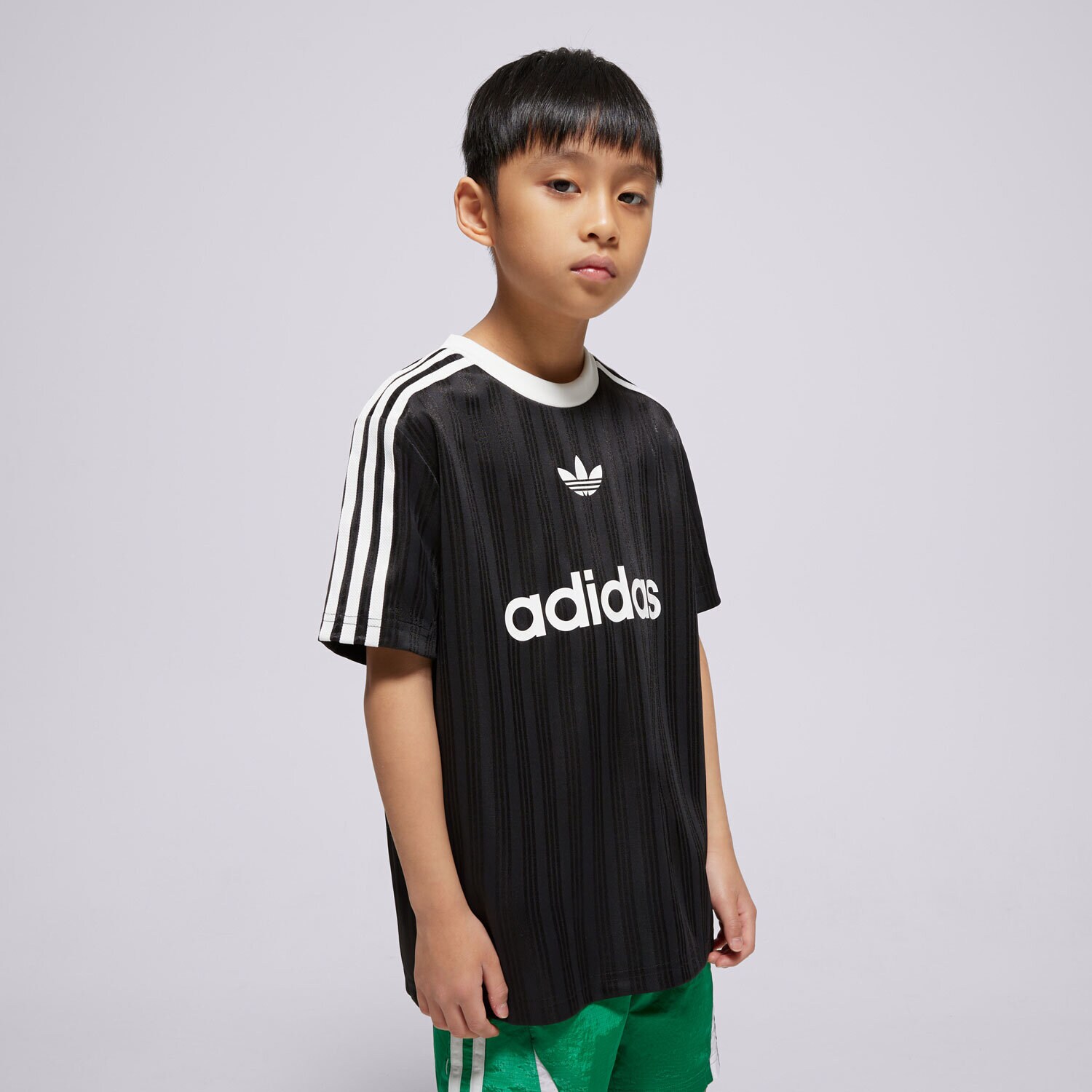 Otroška majica s kratkimi rokavi ADIDAS T-SHIRT TEE BOYS JC7309 črna