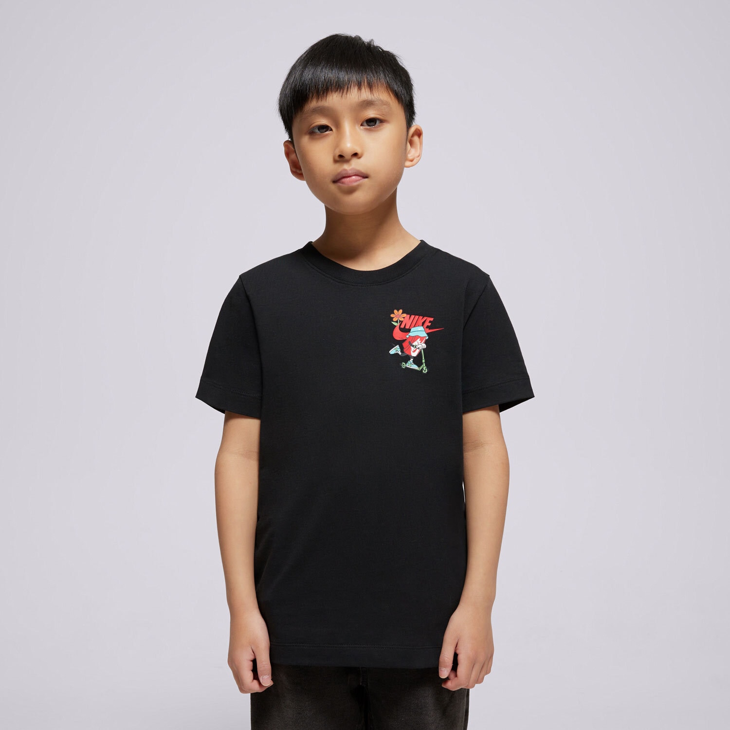 Otroška majica s kratkimi rokavi NIKE T-SHIRT K NSW TEE BOXY SCOOTER BOY HQ3239-010 bela