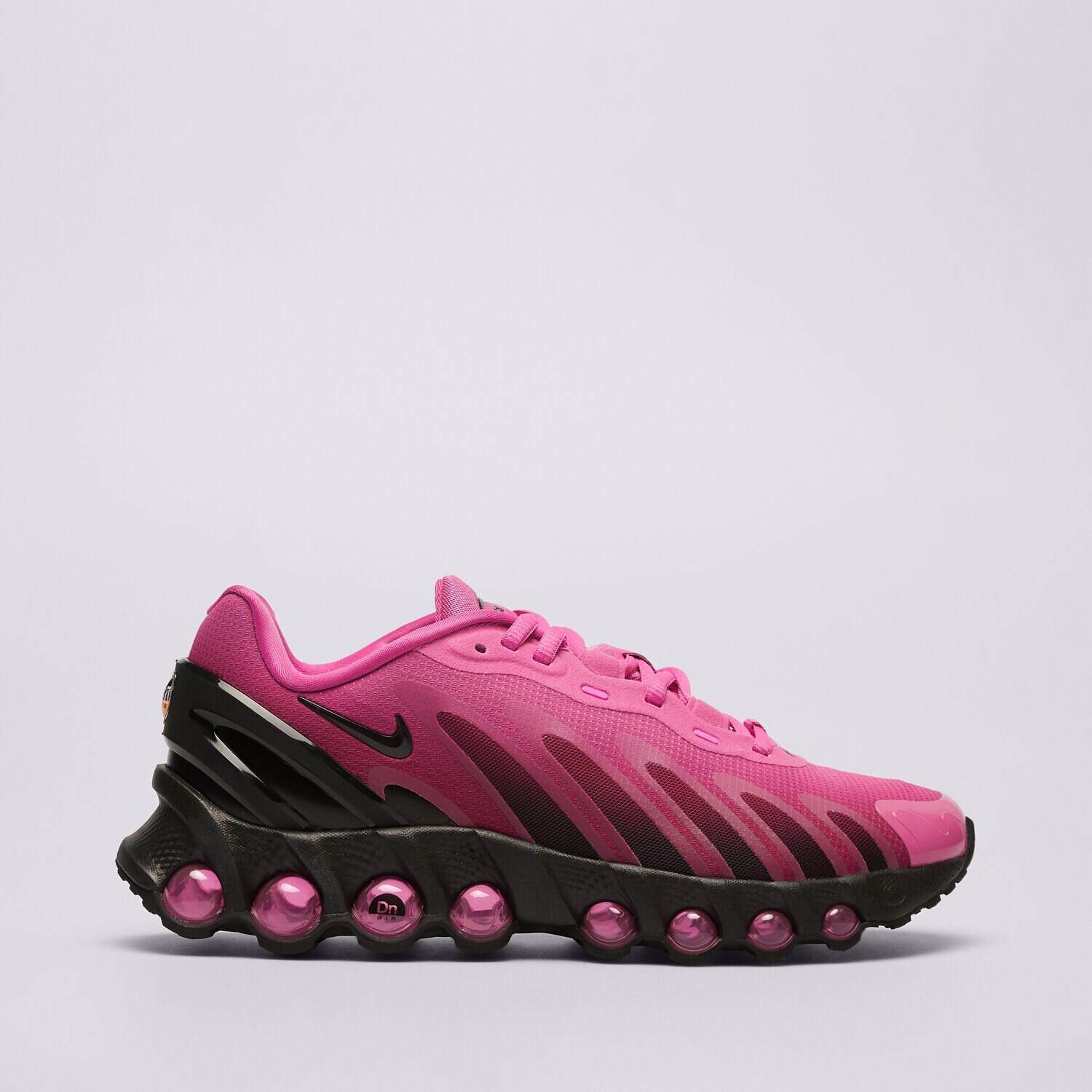 Ženske superge NIKE W AIR MAX DN8 HF5509-601 roza