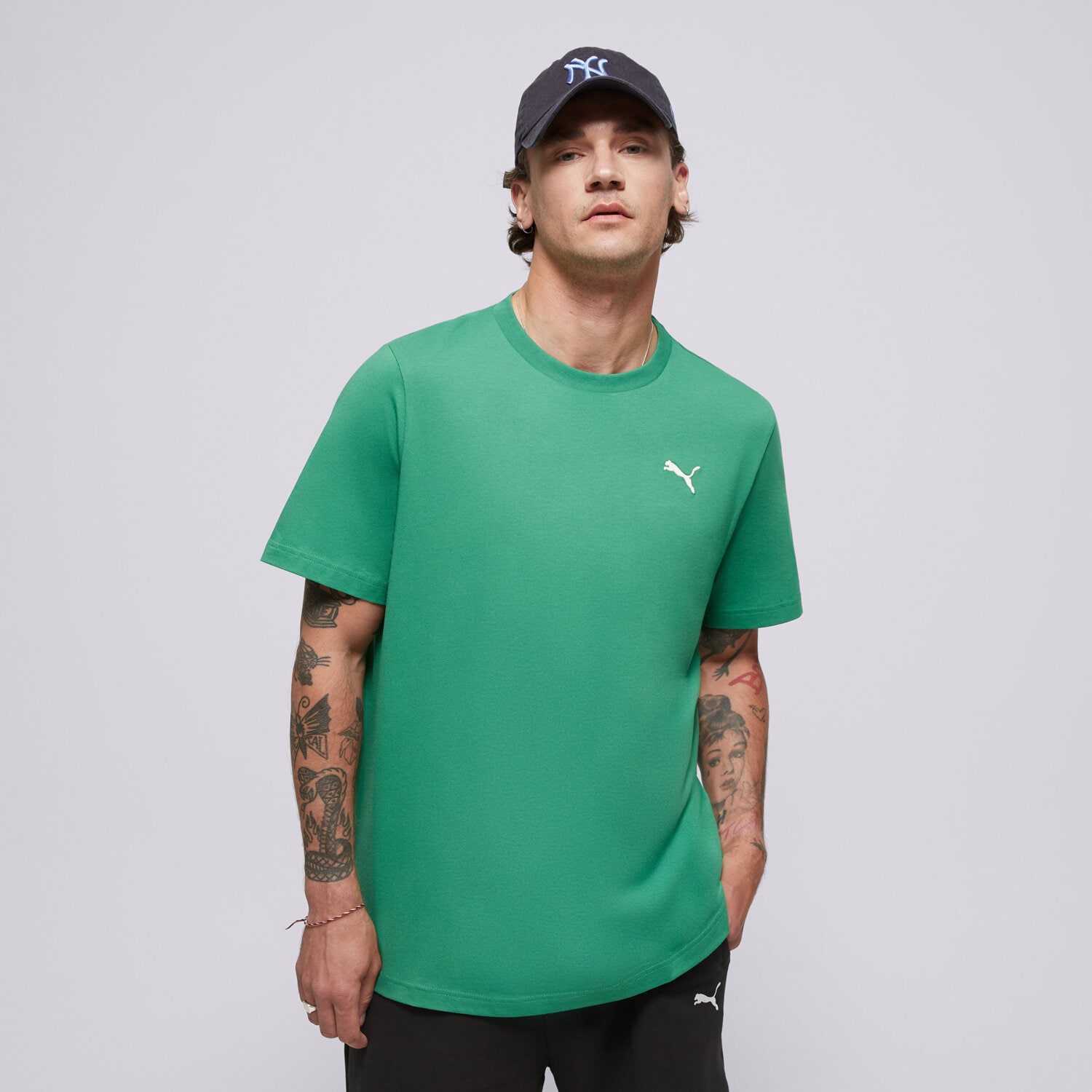 Moška majica s kratkimi rokavi PUMA T-SHIRT WARDROBE ESS TEE 629644 86 zelena