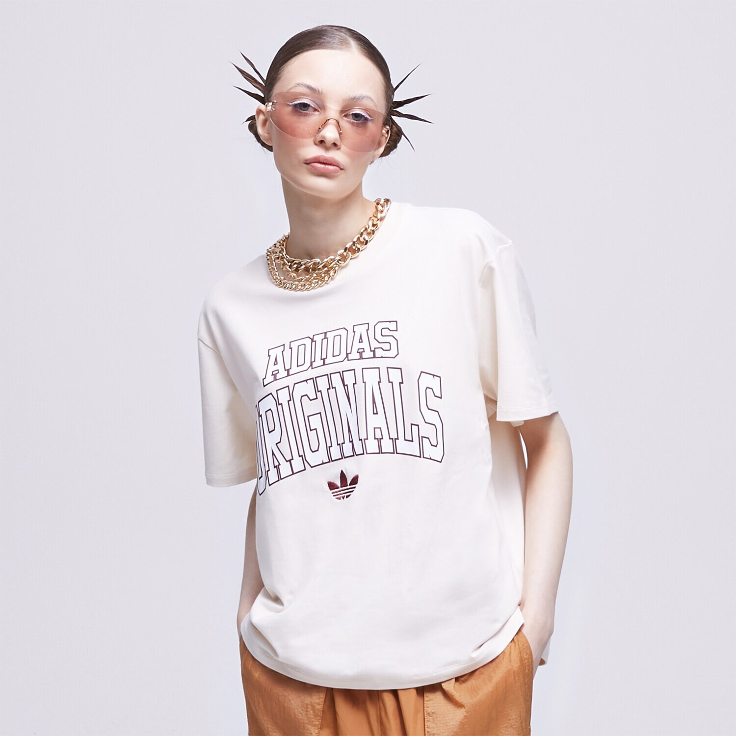 Ženska majica s kratkimi rokavi ADIDAS T-SHIRT T-SHIRT IC5981 bela