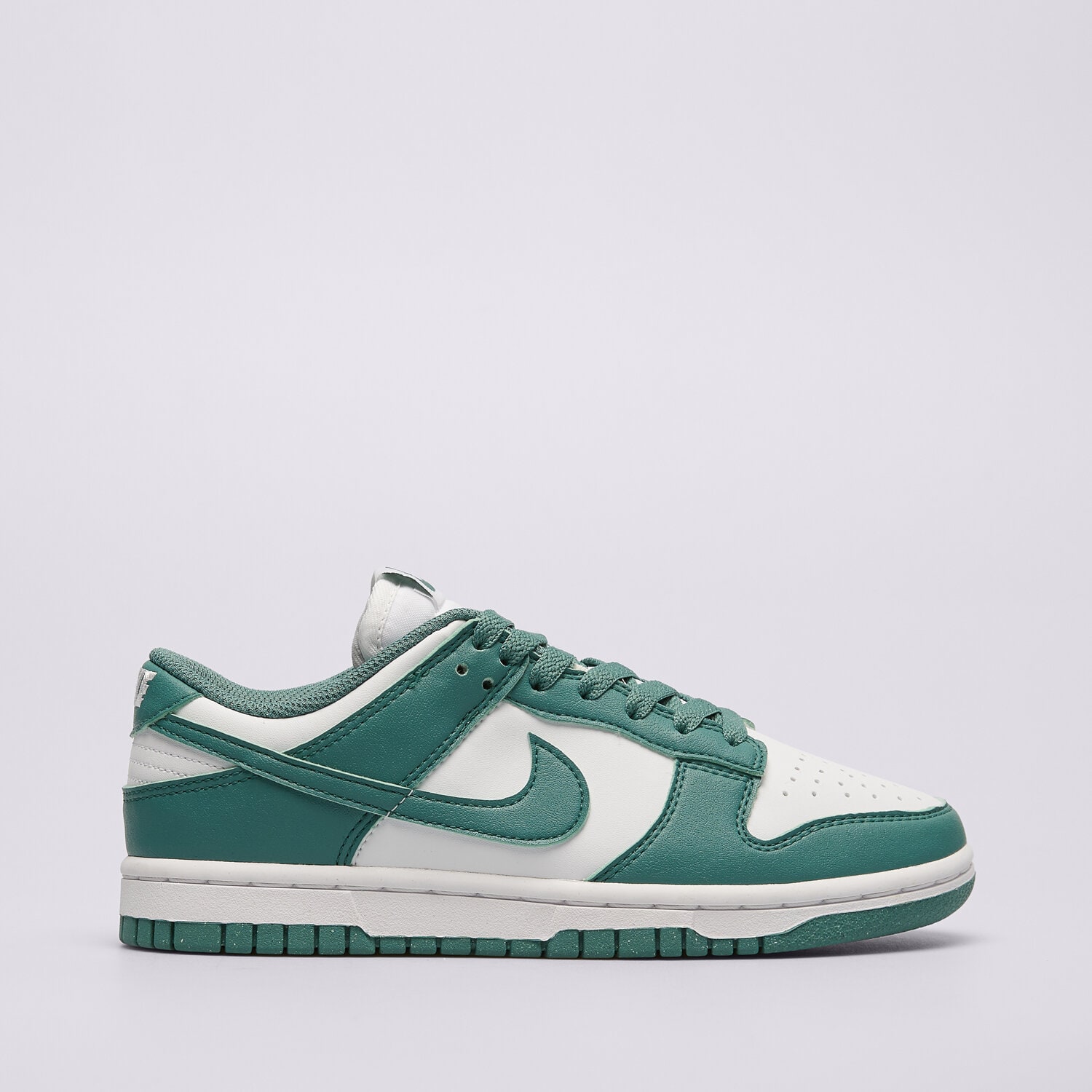 Ženske superge NIKE DUNK LOW DD1873-107 bela