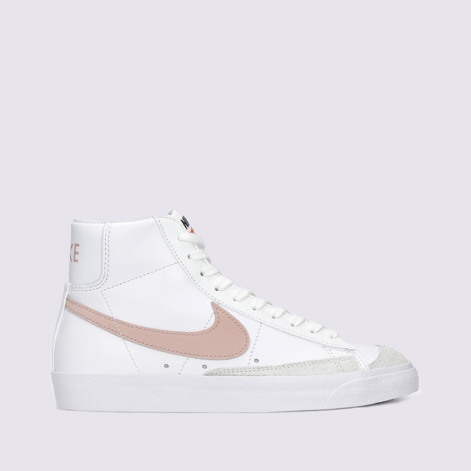 Ženske superge NIKE BLAZER MID '77 CZ1055-118 bela