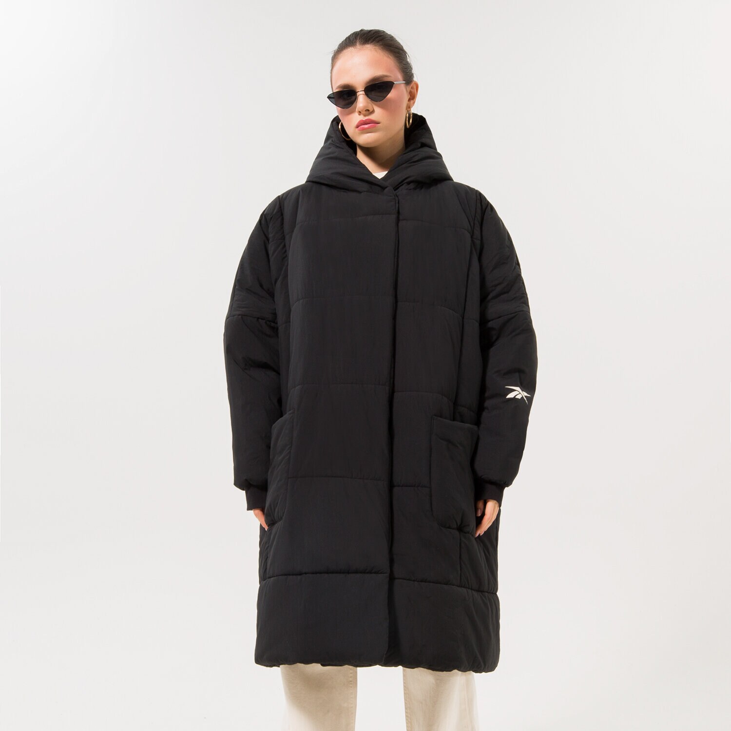 Ženska zimska jakna REEBOK JAKNA ZIMSKA S PAD LONG JACKET BLACK HH7247 črna