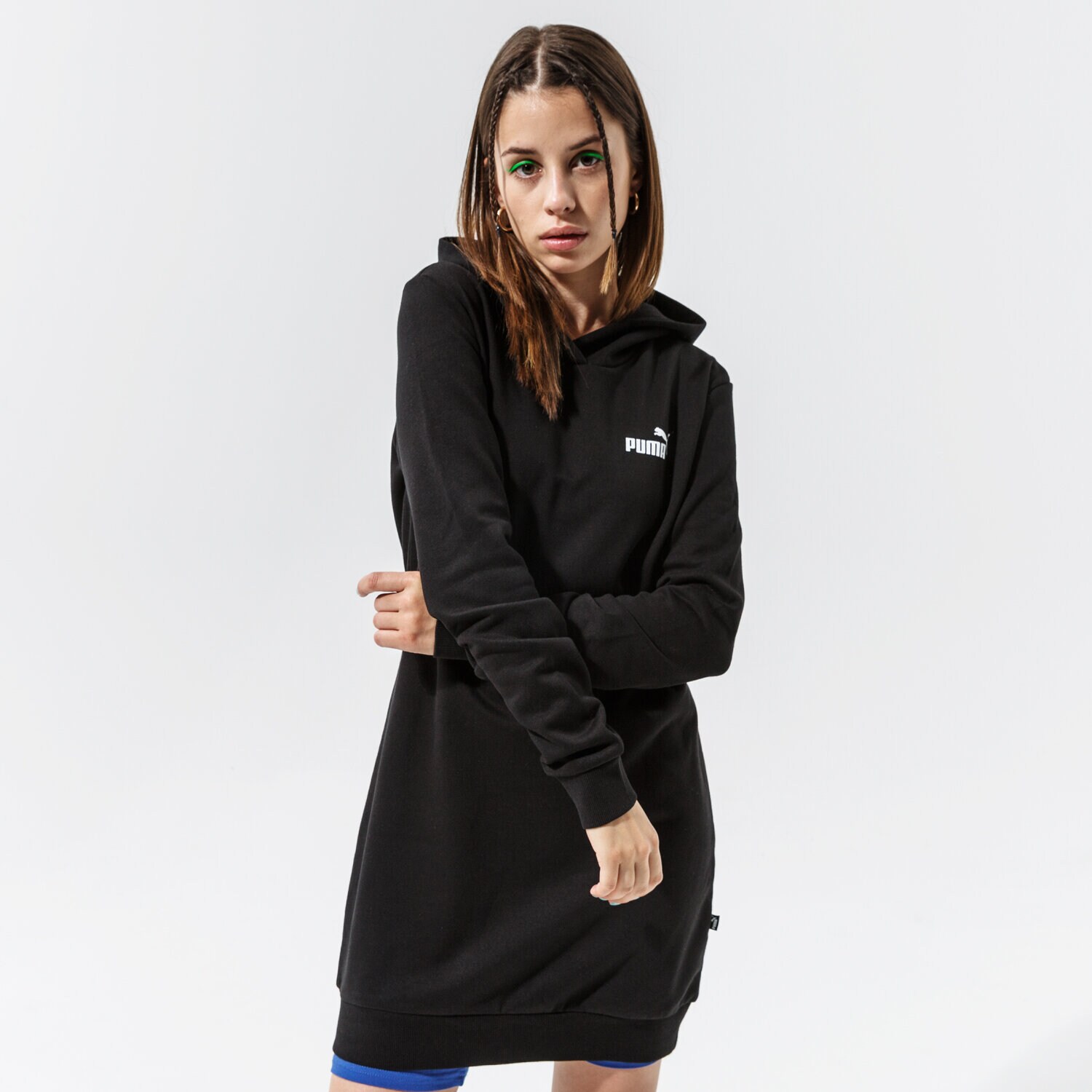 Ženska obleka PUMA OBLEKA ESS HOODED TRENIRKAS FL - PUMA BLACK 58912901 črna