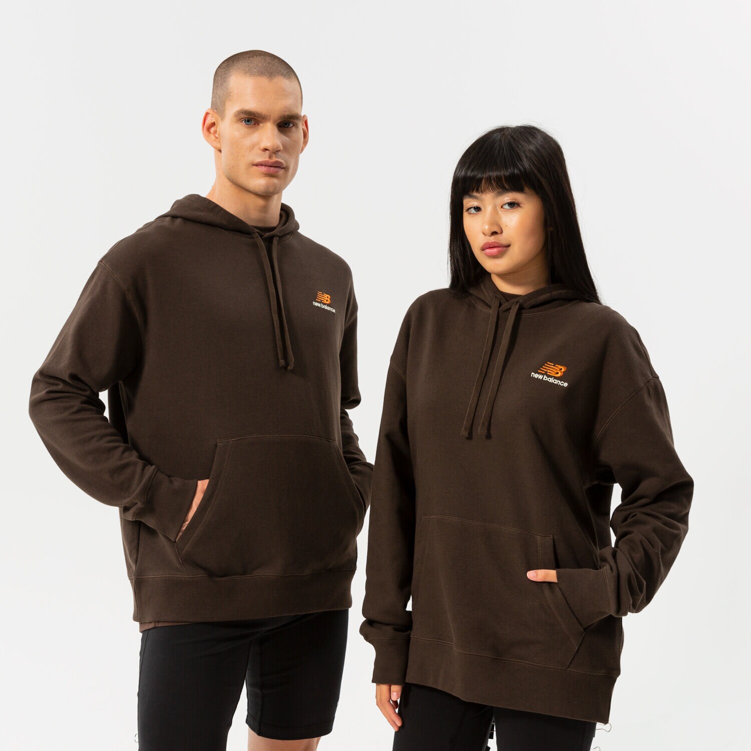 Moški pulover NEW BALANCE JOPICA S KAPUCO NB ESSENTIALS UNI-SSENTIALS PO H UT21500RHE rjava