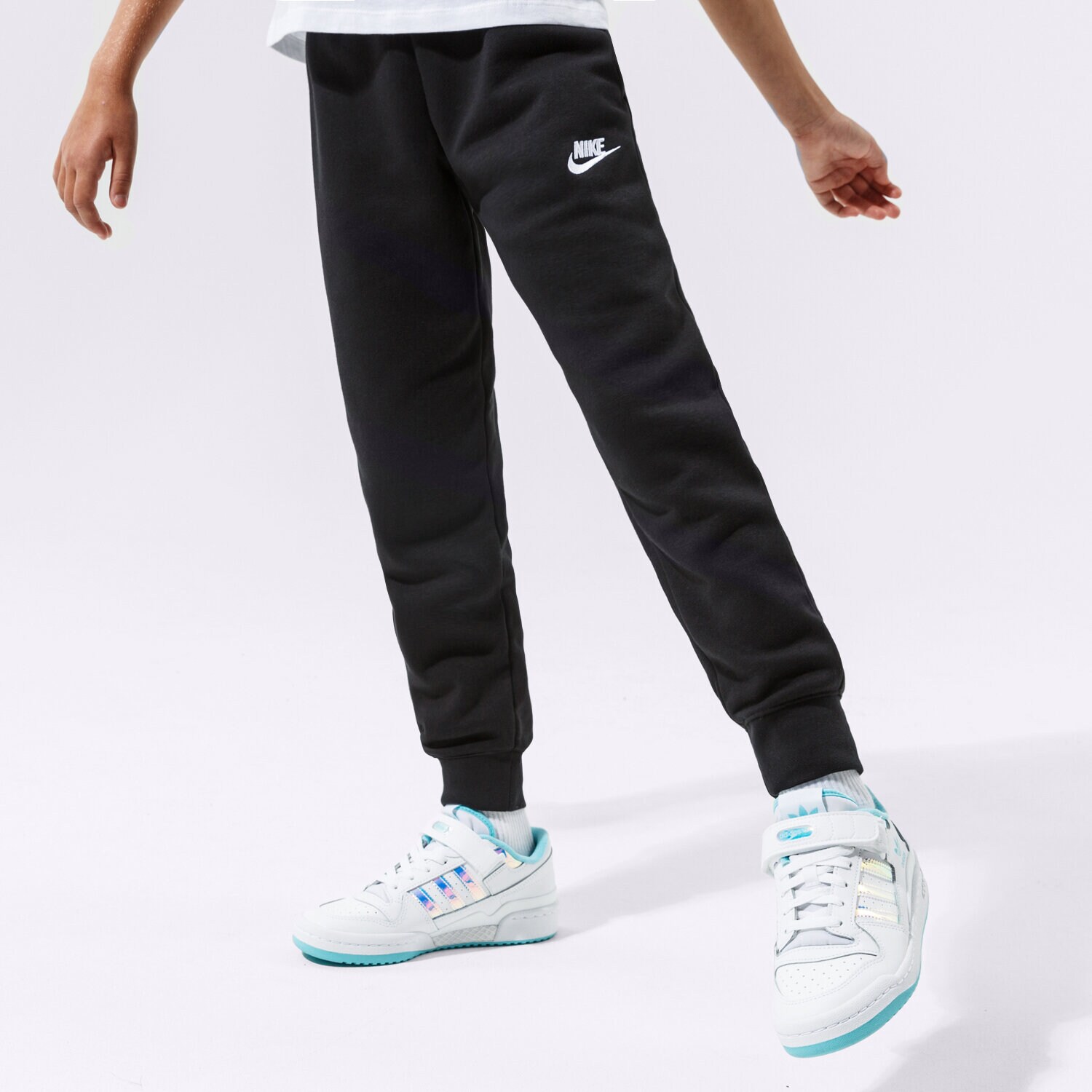 Otroški hlače NIKE HLAČE SPORTSWEAR CLUB FLEECE GIRL DC7207-010 črna