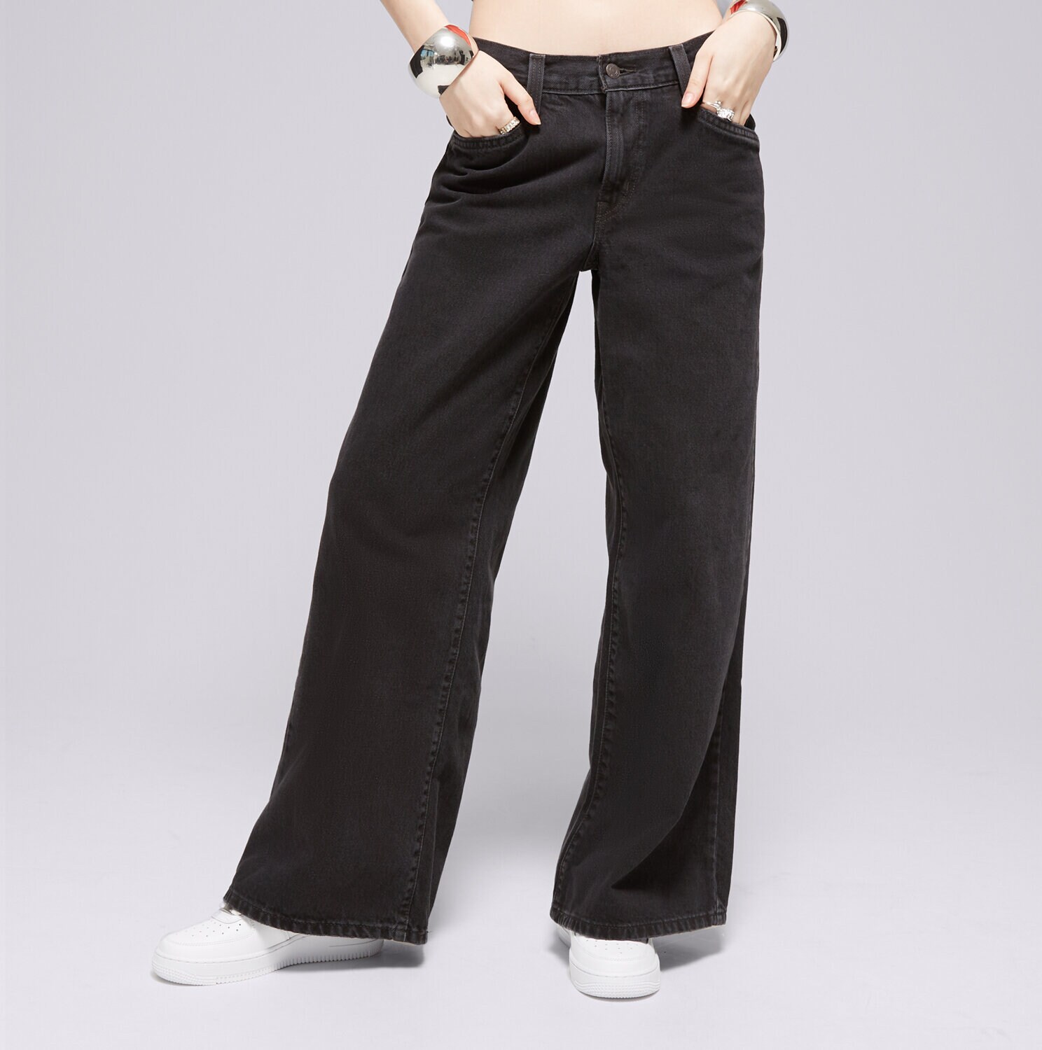Ženske hlače LEVI'S HLAČE 94 BAGGY WIDE LEG BLACKS A5929-0006 črna