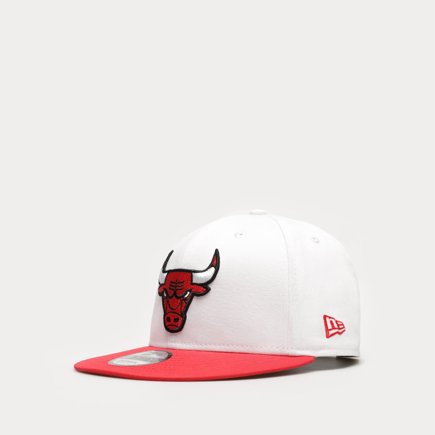 Moška kapa s strešico NEW ERA KAPA WHT CROWN TEAM 950 BULLS CHICAGO BULLS 60358008 bela