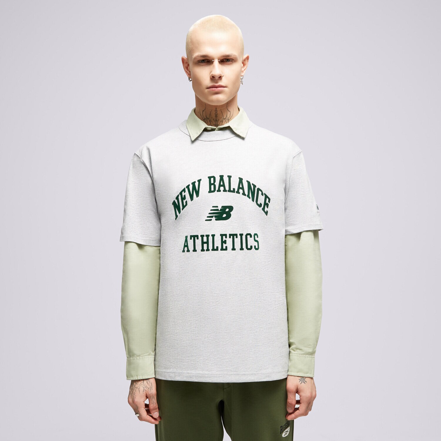 Moška majica s kratkimi rokavi NEW BALANCE T-SHIRT NB ATHLETICS VARSITY TEE MT33551AG pisana