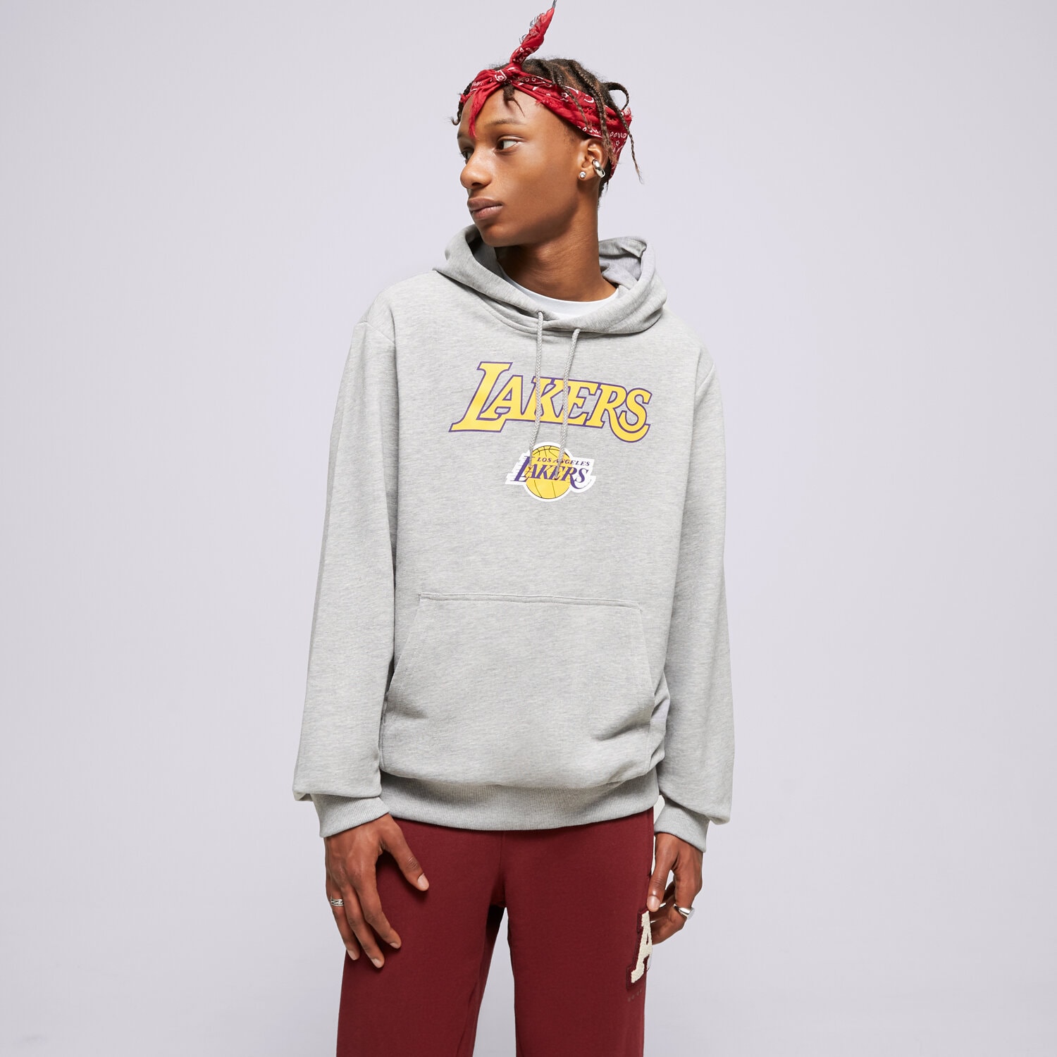 Moški pulover NEW ERA JOPICA S KAPUCO NBA TEAM LOGO LAKERS LOS ANGELES LAK 60357040 siva