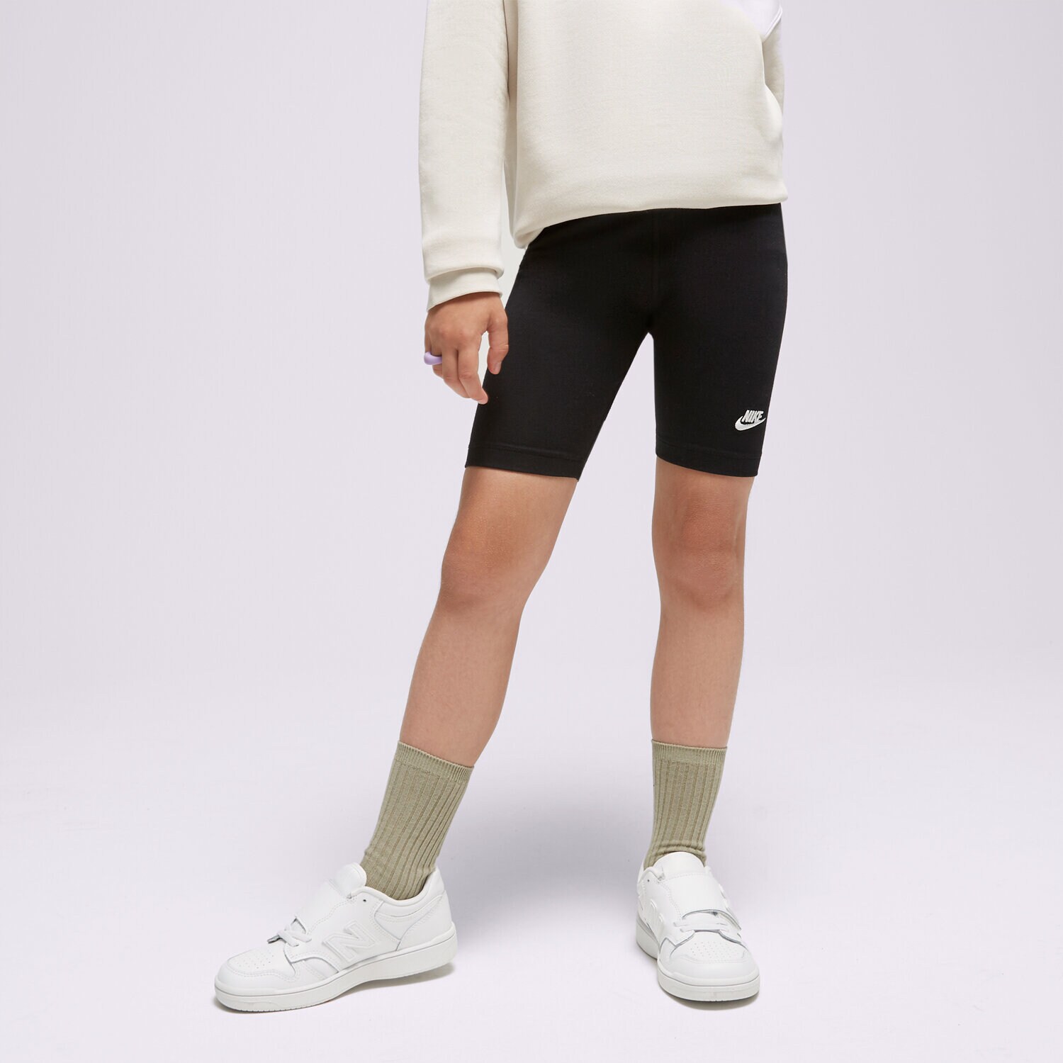 Otroški kratke hlače in obleke NIKE KRATKE HLAČE (G)NSW 7IN BIKE SHRT BLK GIRL DX5066-010 črna