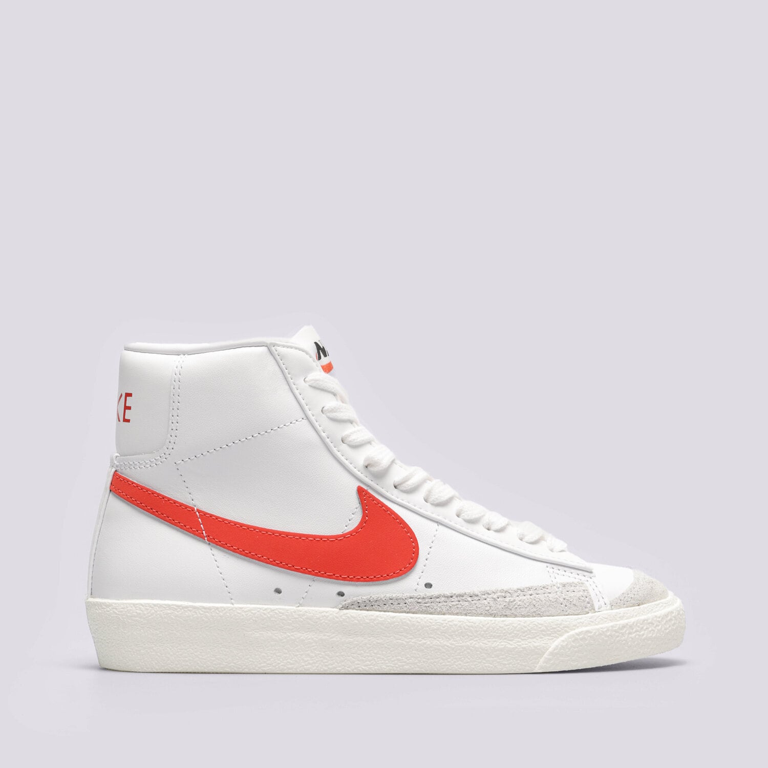 Ženske superge NIKE BLAZER MID 77 CZ1055-101 bela